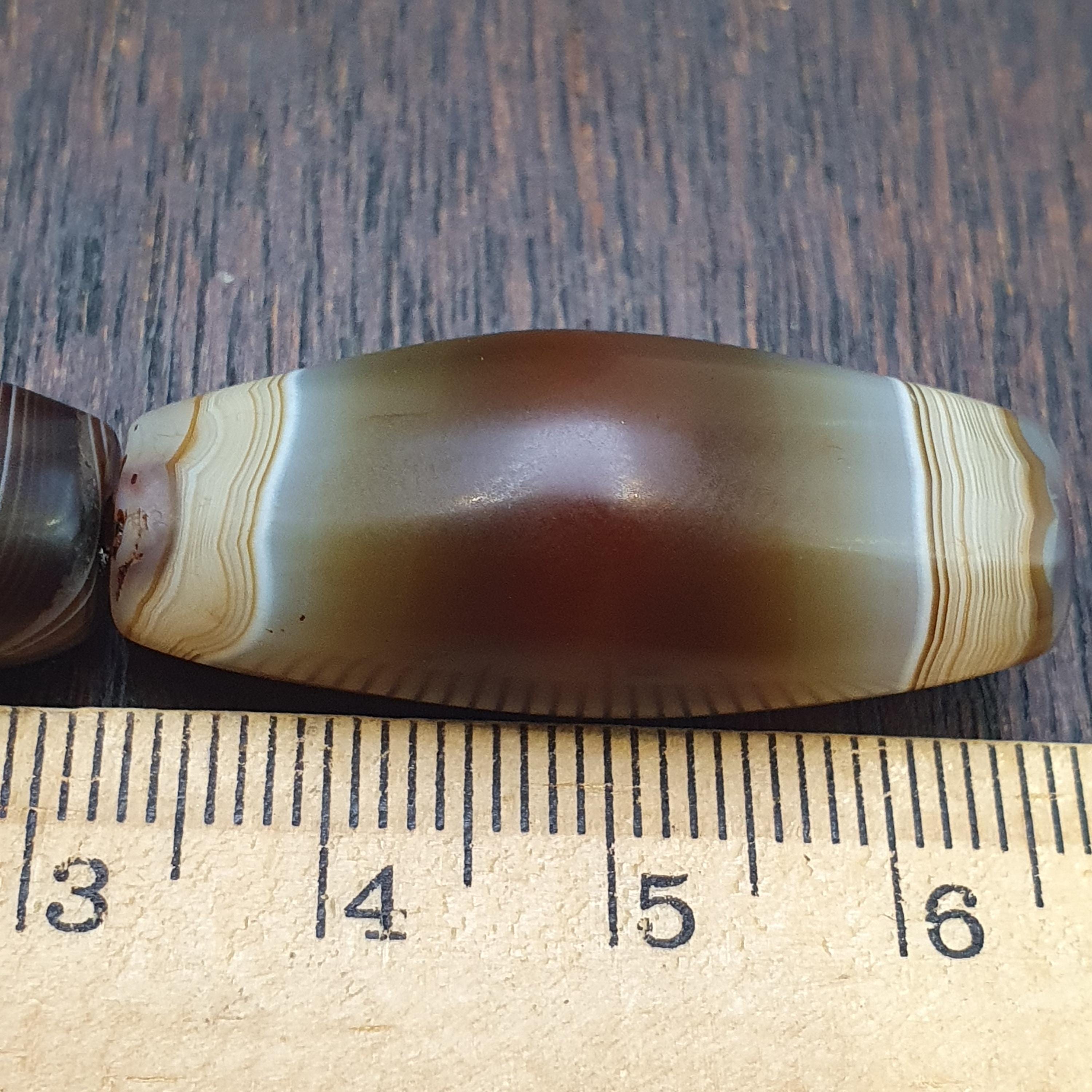 2 himalayan indo tibetan unique pattern agate beads suleimany eye agate amulet