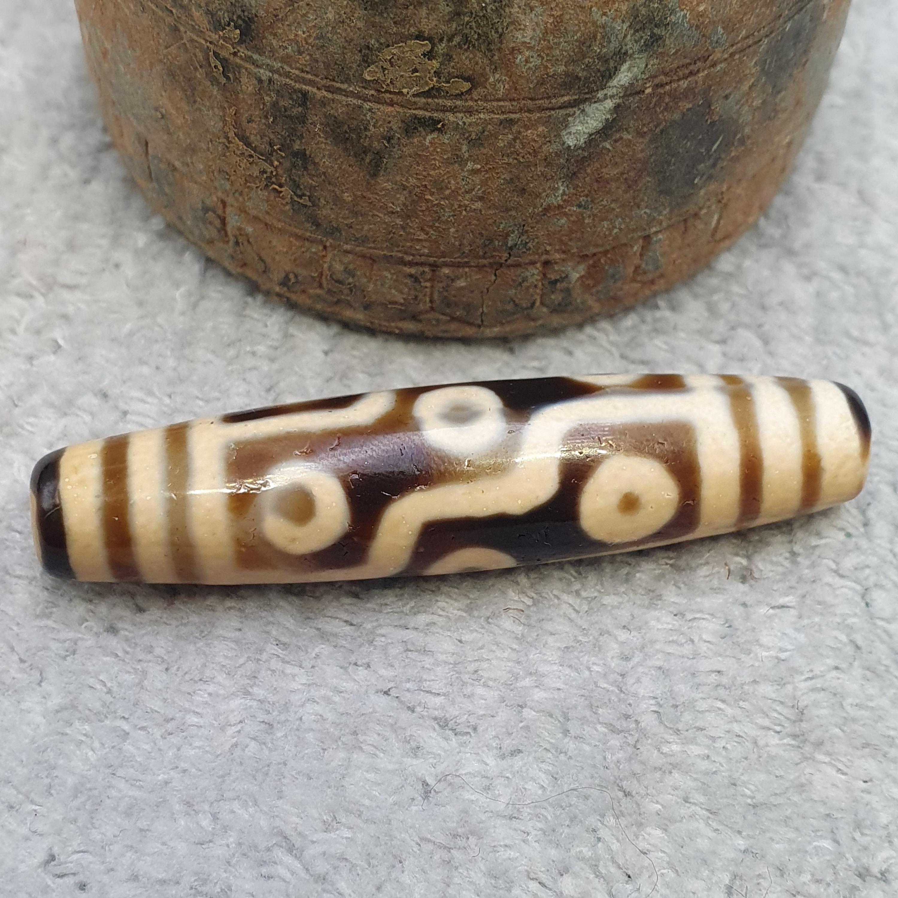 9 eyes unique pattern himalayan tibetan agate dzi bead amulet lucky charm bead