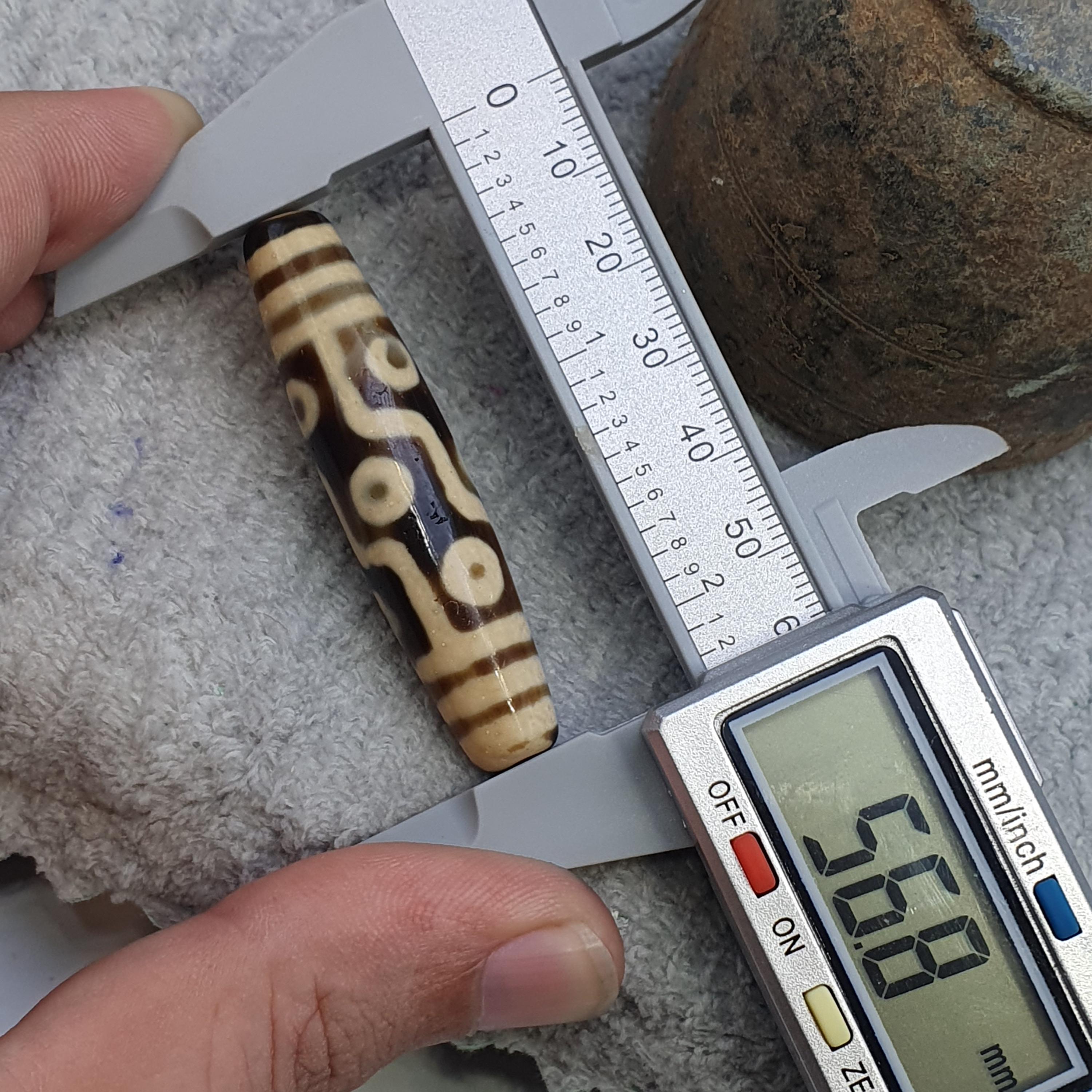 9 eyes unique pattern himalayan tibetan agate dzi bead amulet lucky charm bead