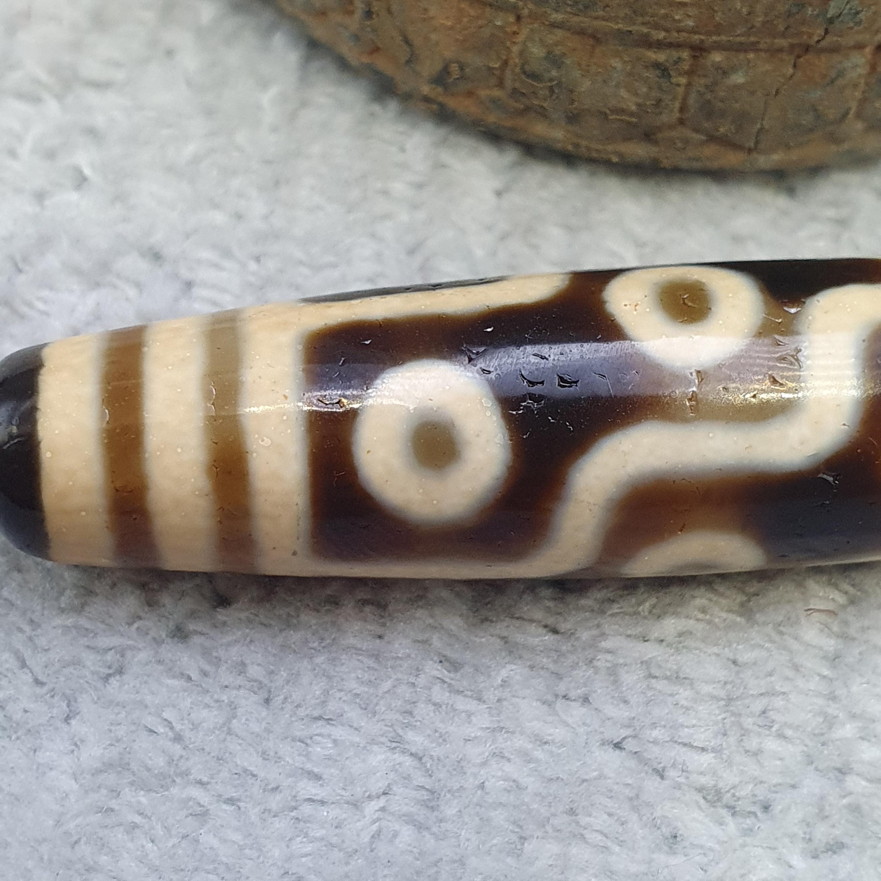 9 eyes unique pattern himalayan tibetan agate dzi bead amulet lucky charm bead
