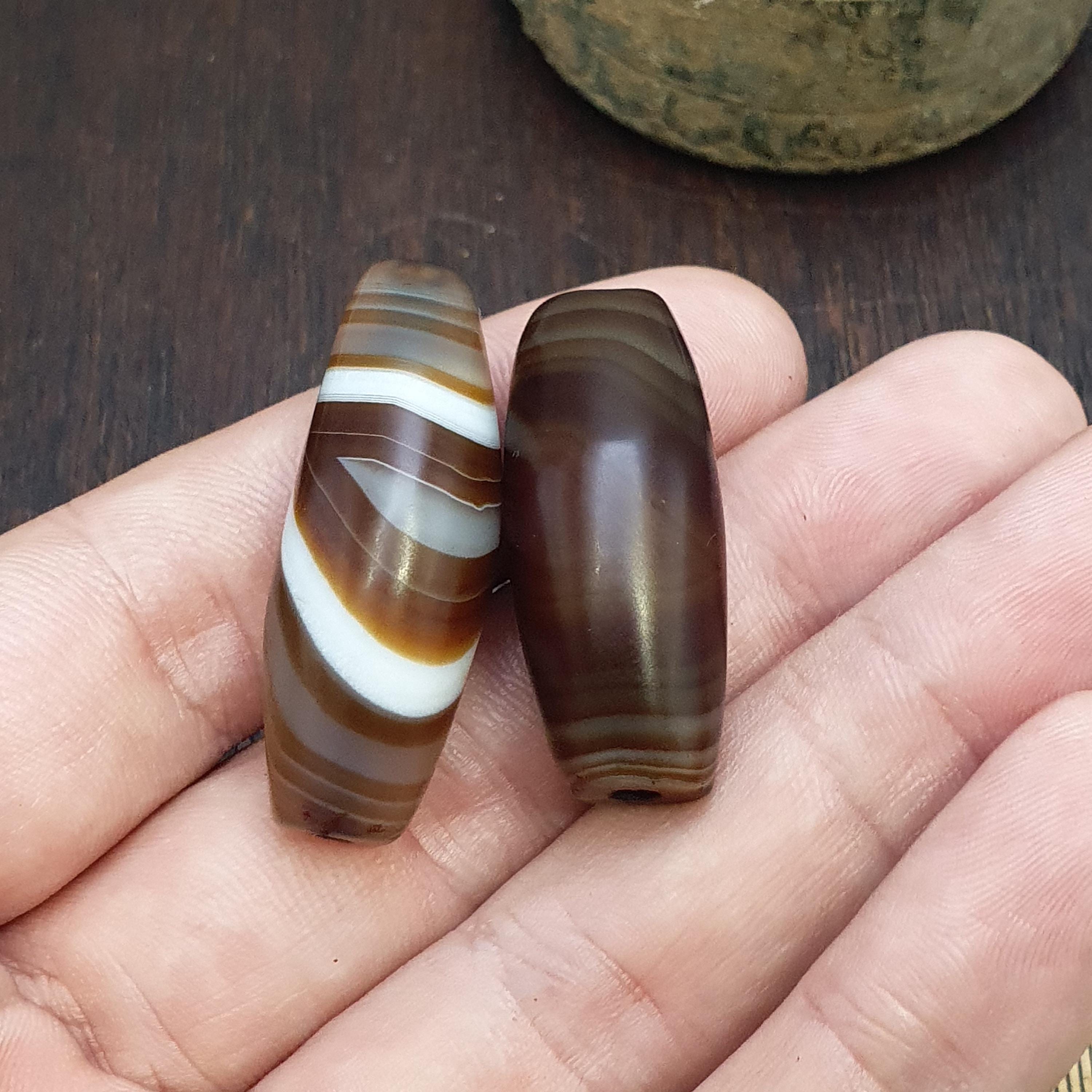 2 himalayan indo tibetan unique pattern agate beads suleimany eye agate amulet