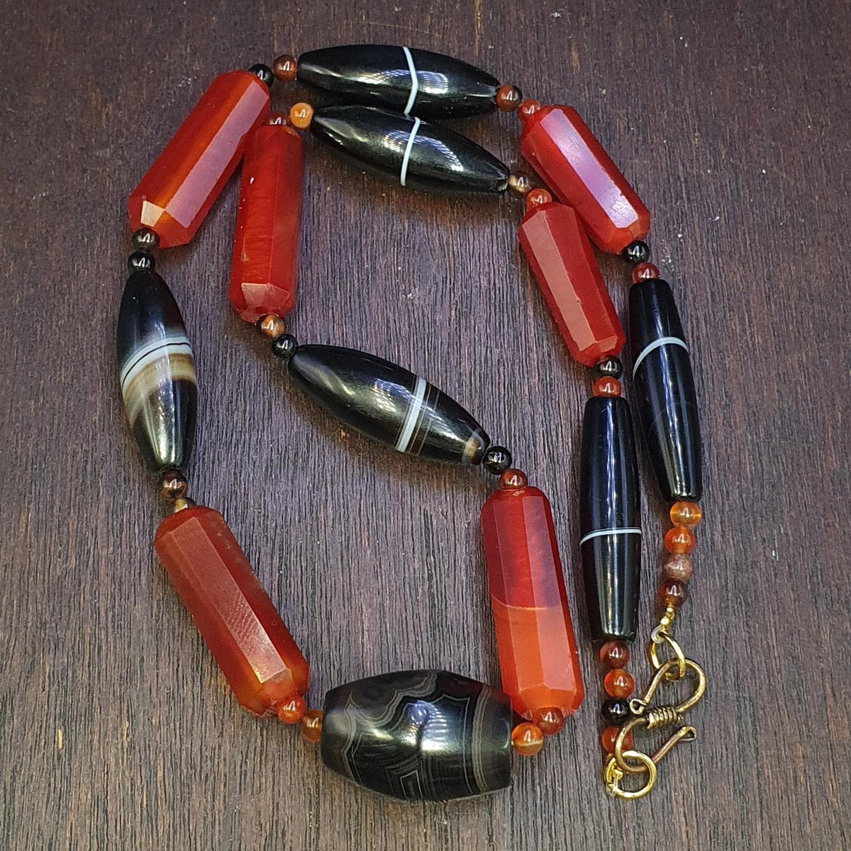 Vintage Carnelian Suleimanagate Necklace: Middle Eastern Beaded Jewelry