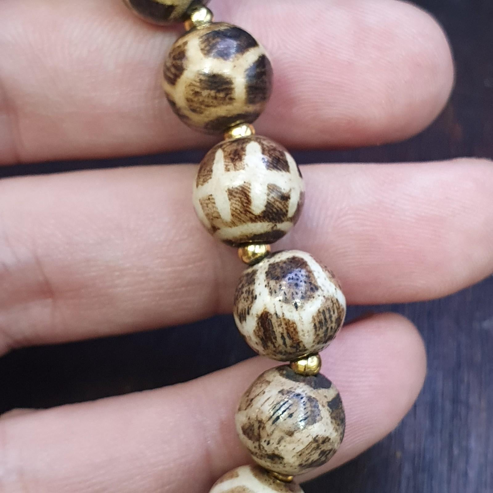 Antique tibetan agate animal figurine with burmeese pumtek beads bracelet