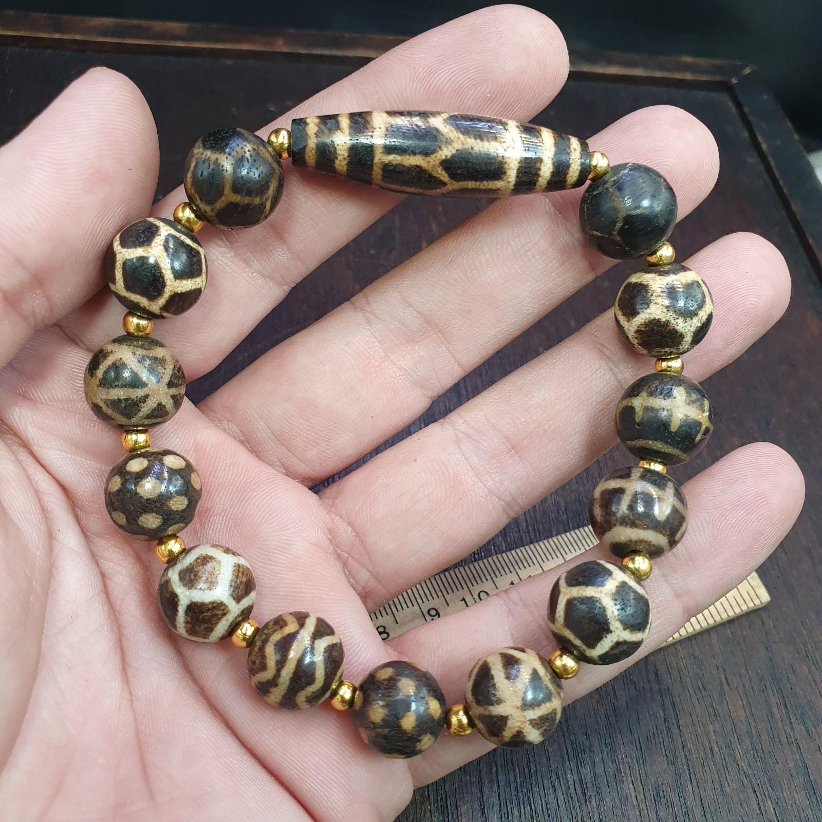 Antique south asian burmese pumtek pyu dzi pattern beads bracelet