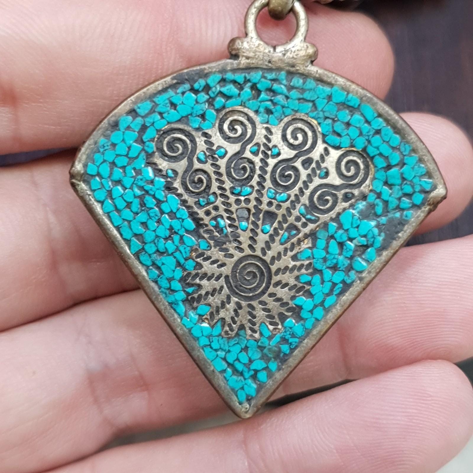 Venetian Whiteheart Chevron Bead Necklace: Amethyst Turquoise Pendant