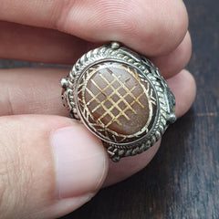 Antique tibetan etched agate center stone silver inlay gold plated brass ring