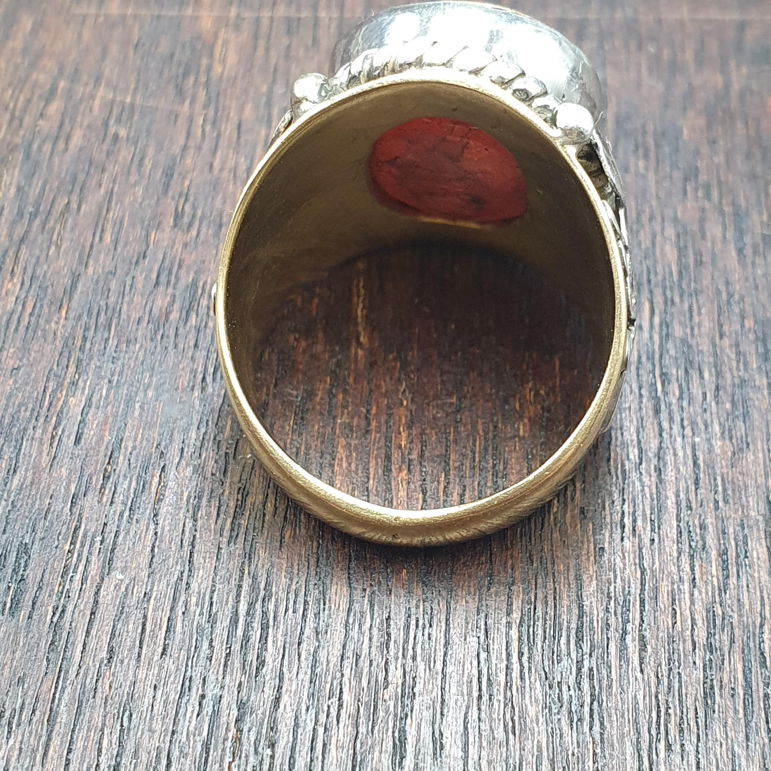 Antique tibetan etched agate center stone silver inlay gold plated brass ring