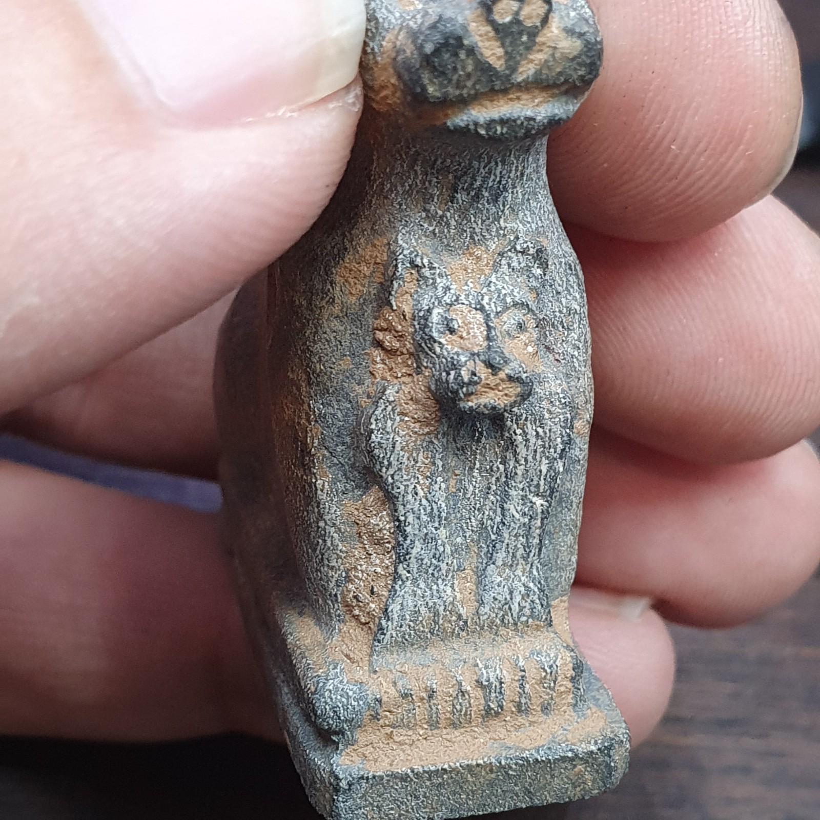 Antique stone animal figurine mysterious cats animals bead amulet
