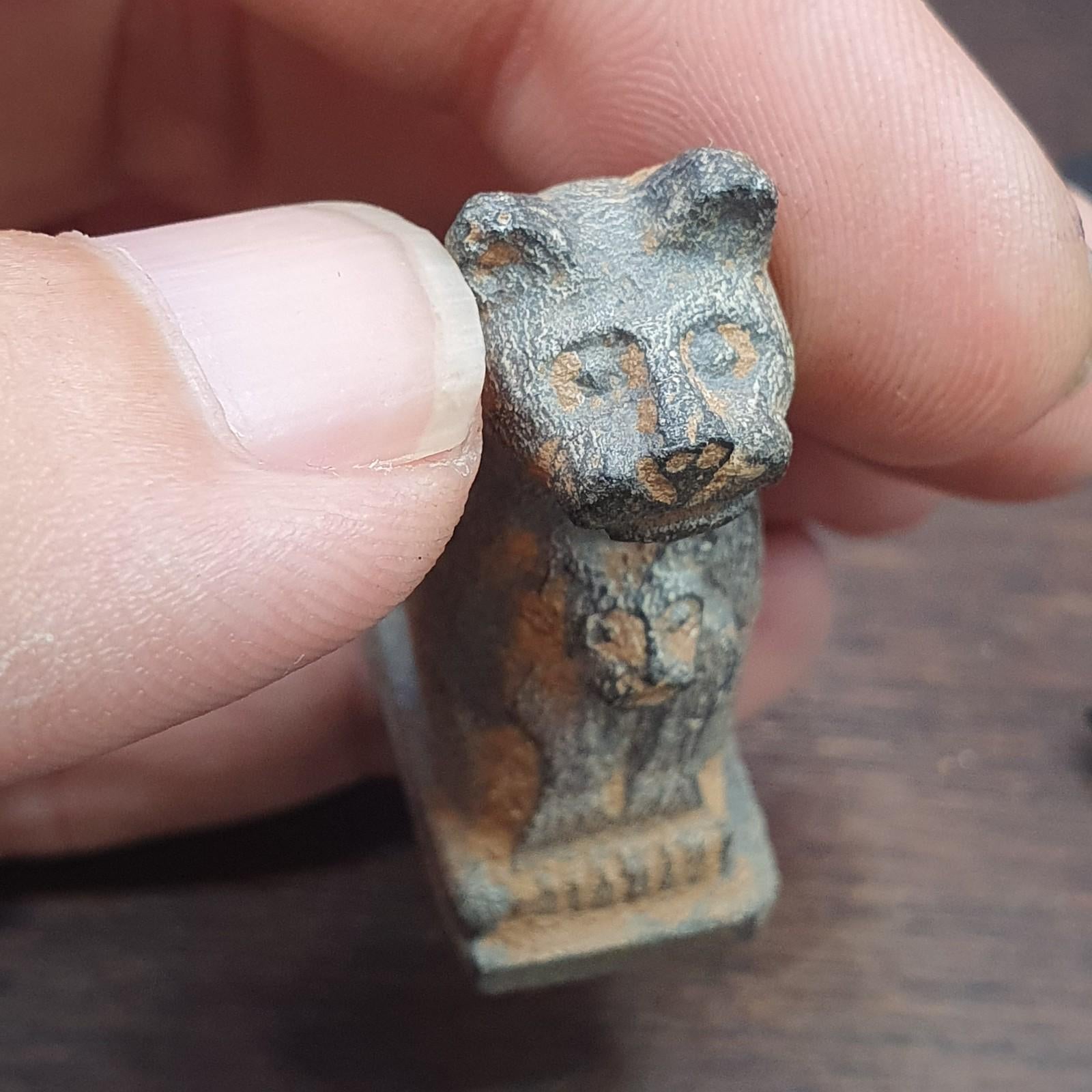 Antique stone animal figurine mysterious cats animals bead amulet
