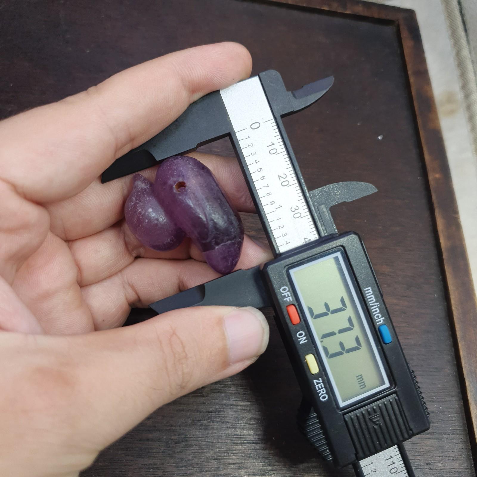 Antique amethyst duck animal figurine bird sculpture bead amulet