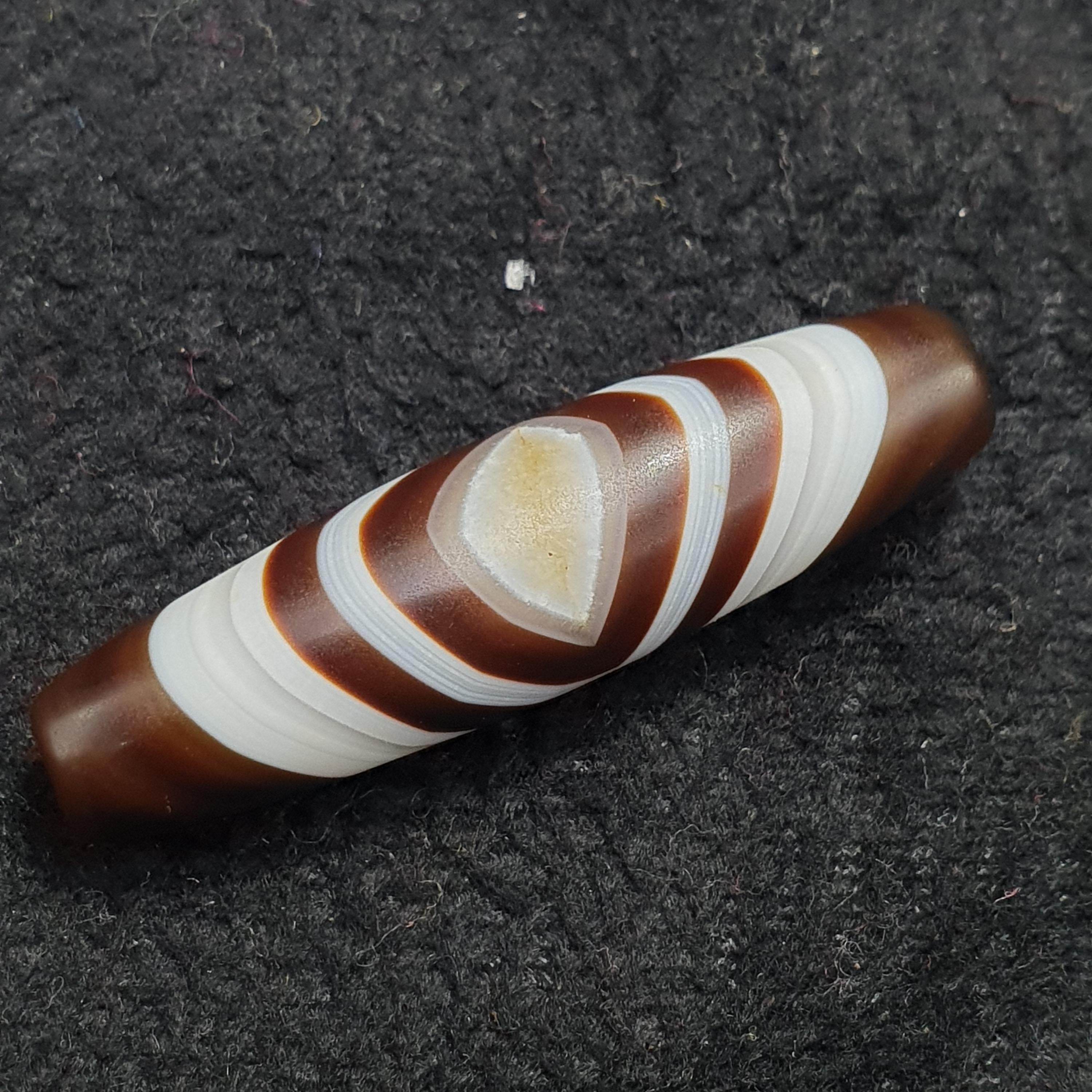 Himalayan tibetan agate suleimani bead natural crystal eye pattern agate