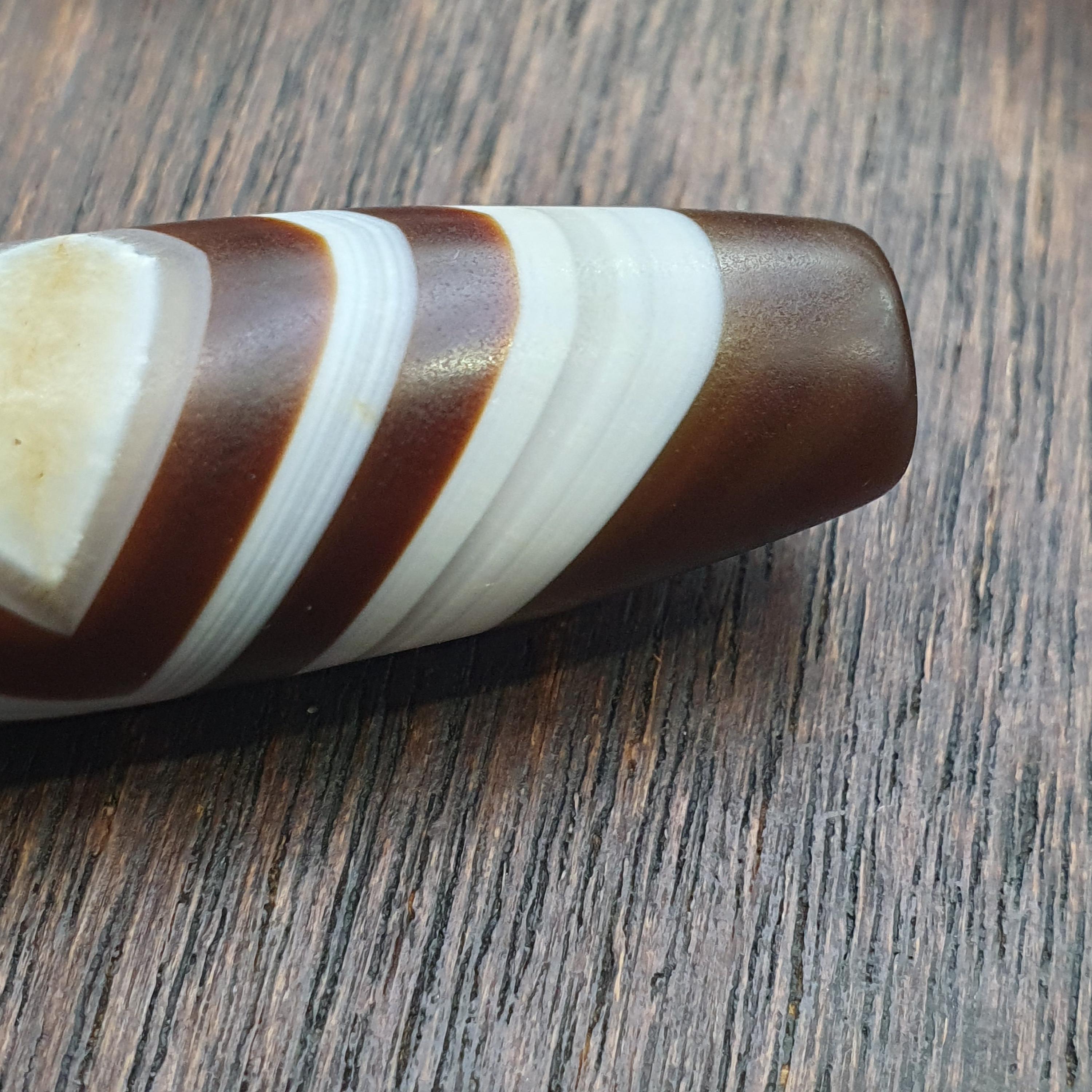 Himalayan tibetan agate suleimani bead natural crystal eye pattern agate