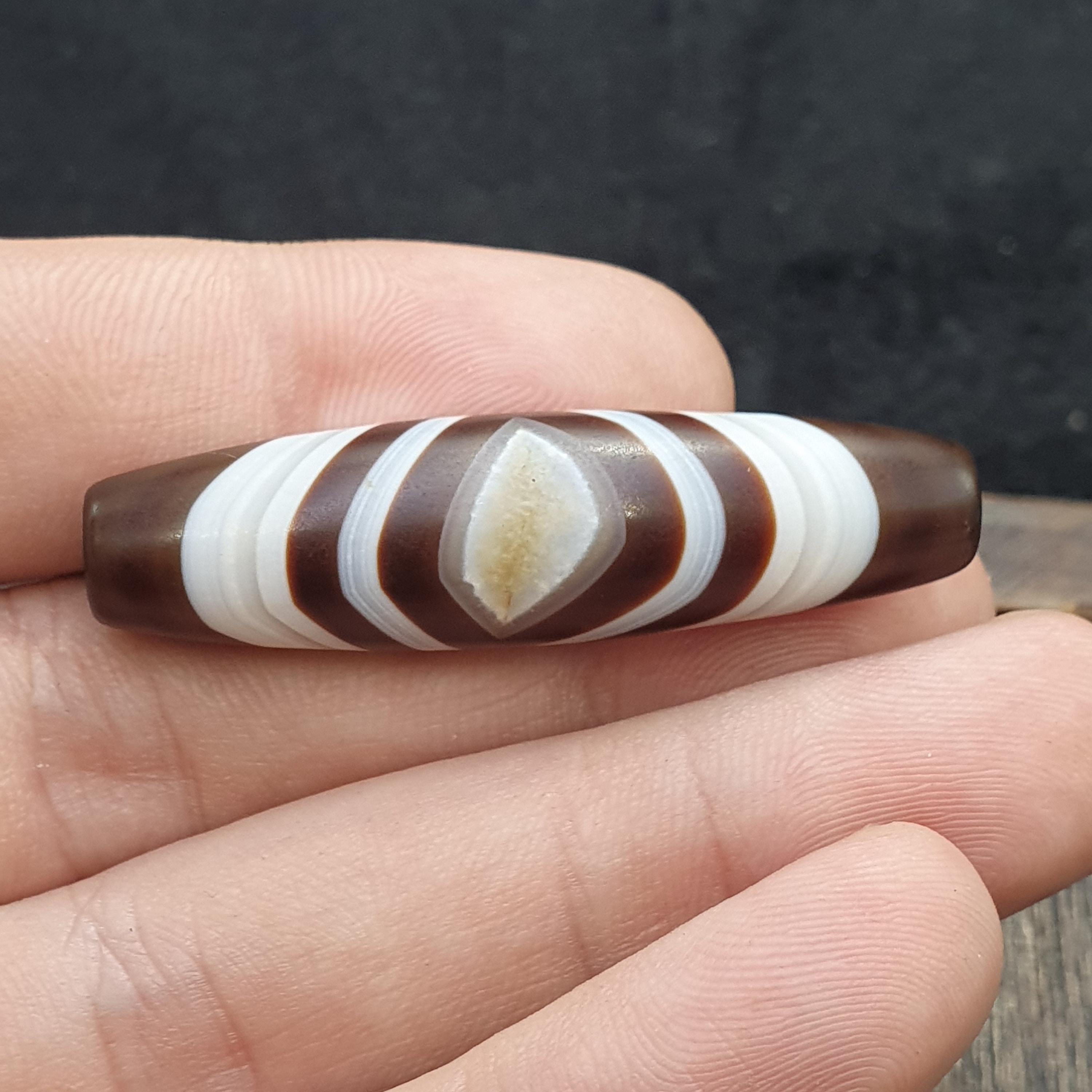 Himalayan tibetan agate suleimani bead natural crystal eye pattern agate