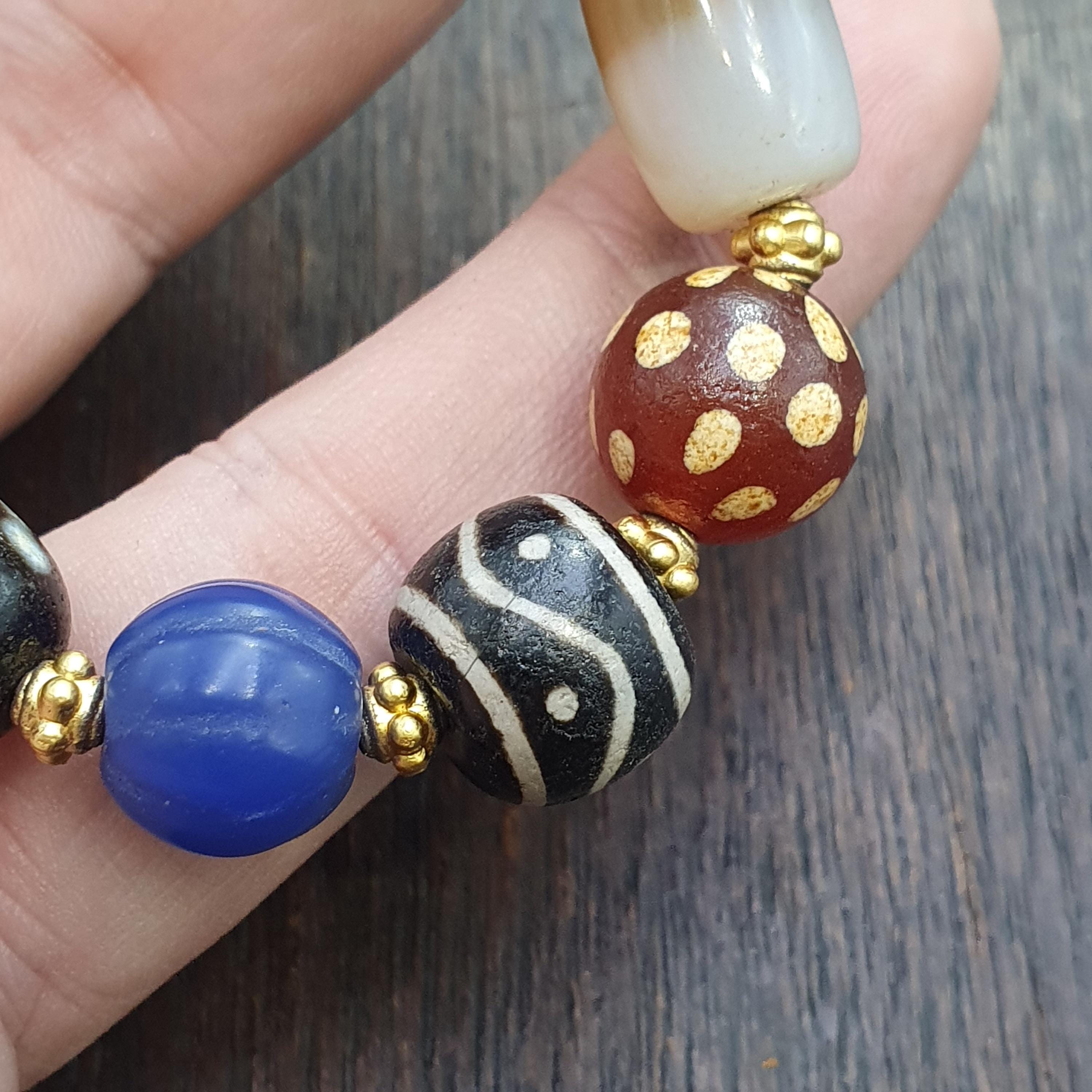 Tibetan Dzi Agate Bead Bracelet – Nepalese Spiritual Motifs