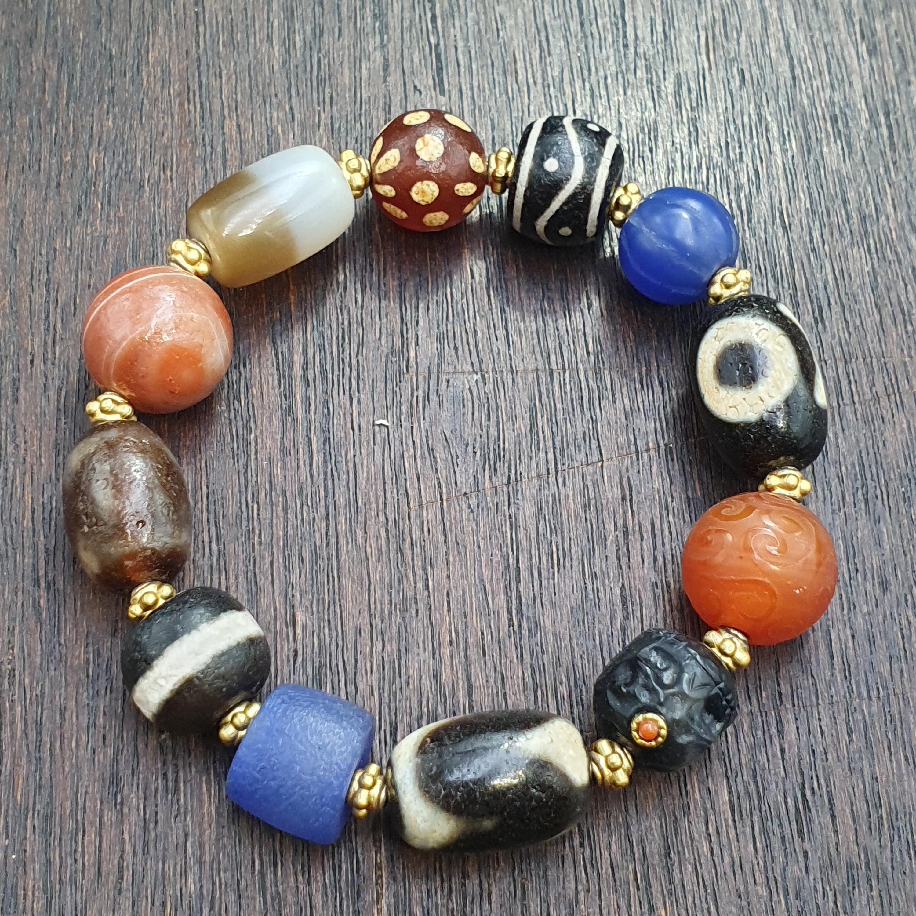 Tibetan Dzi Agate Bead Bracelet – Nepalese Spiritual Motifs