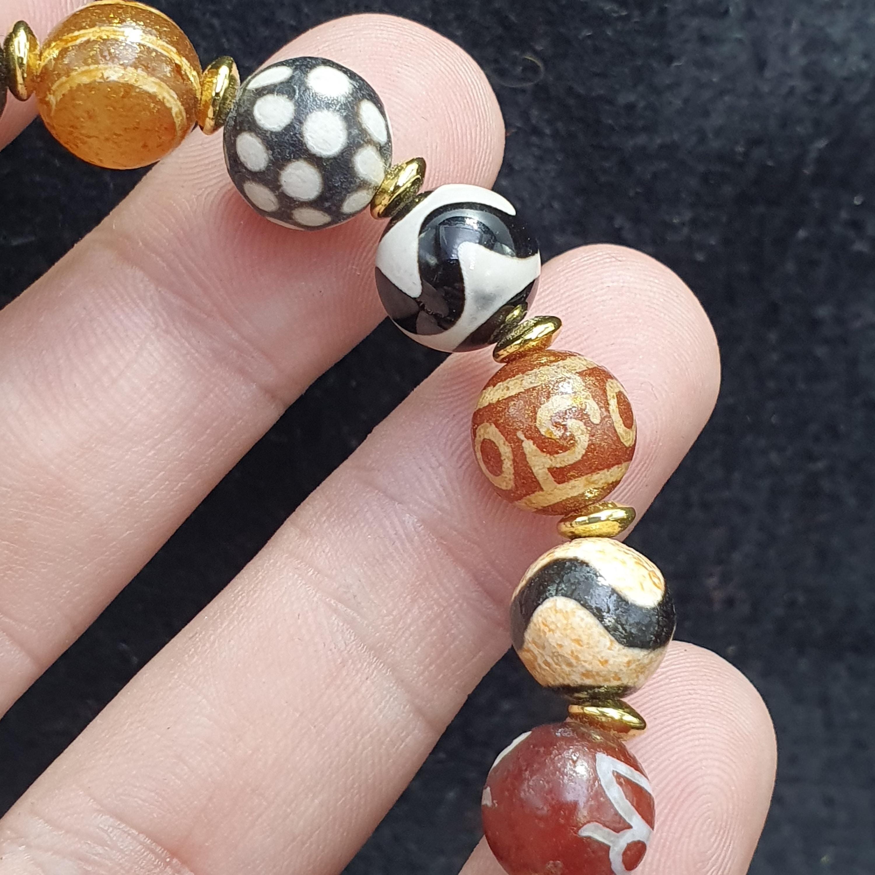 Tibetan dzi beads agate - protective symbols - spiritual beads bracelet