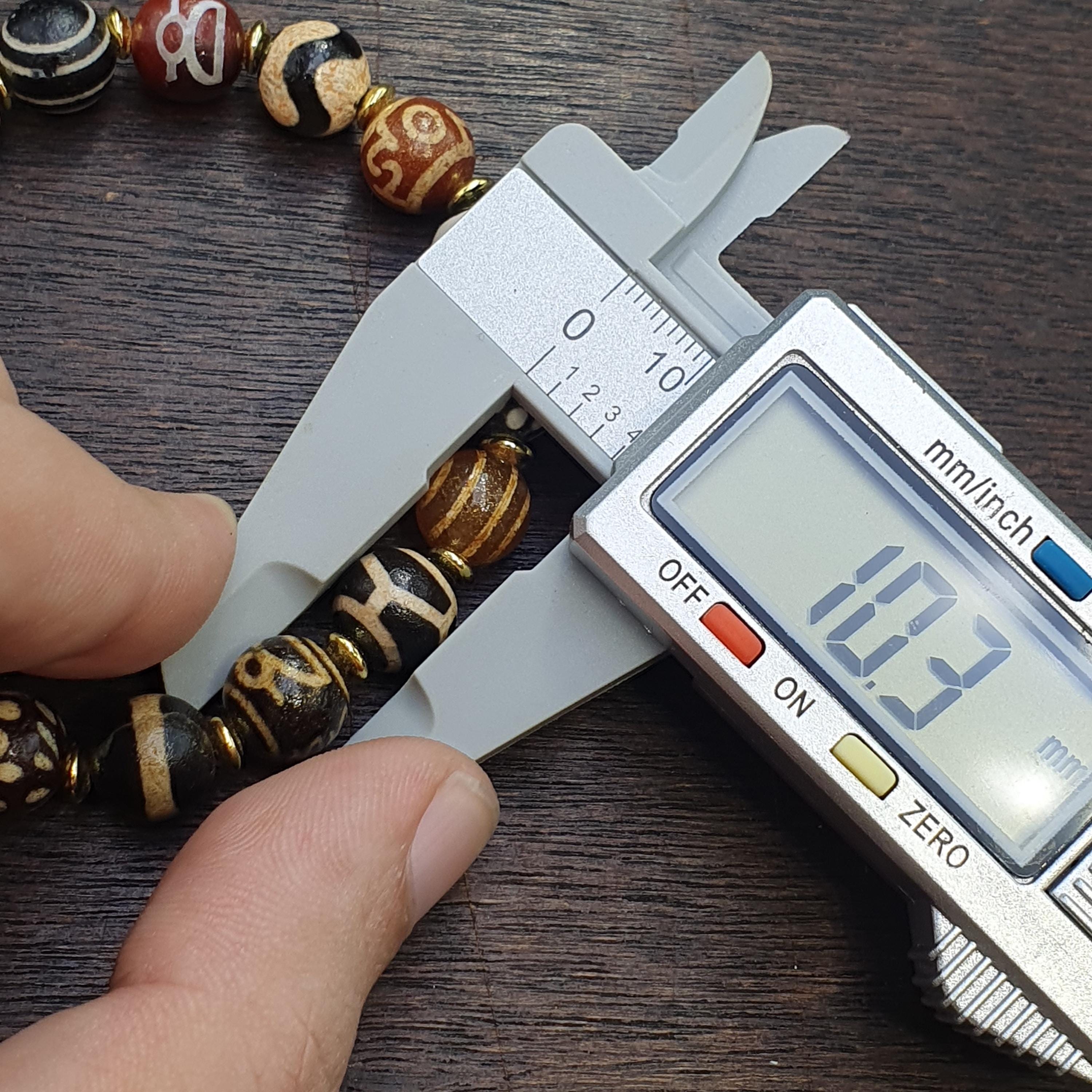 Tibetan dzi beads agate - protective symbols - spiritual beads bracelet