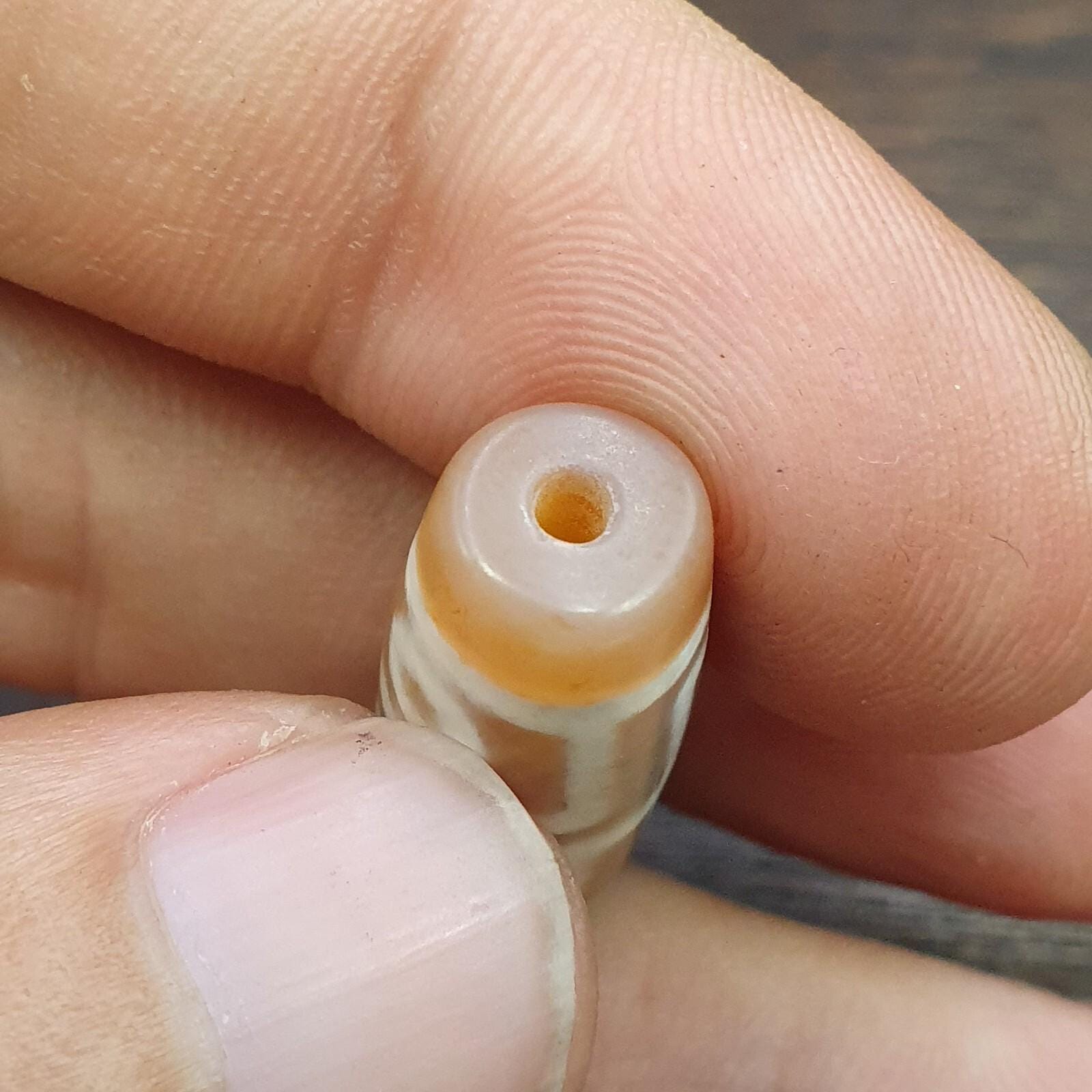 4 eyes old himalayan indo tibetan pinkish agate dzi bead rare pattern