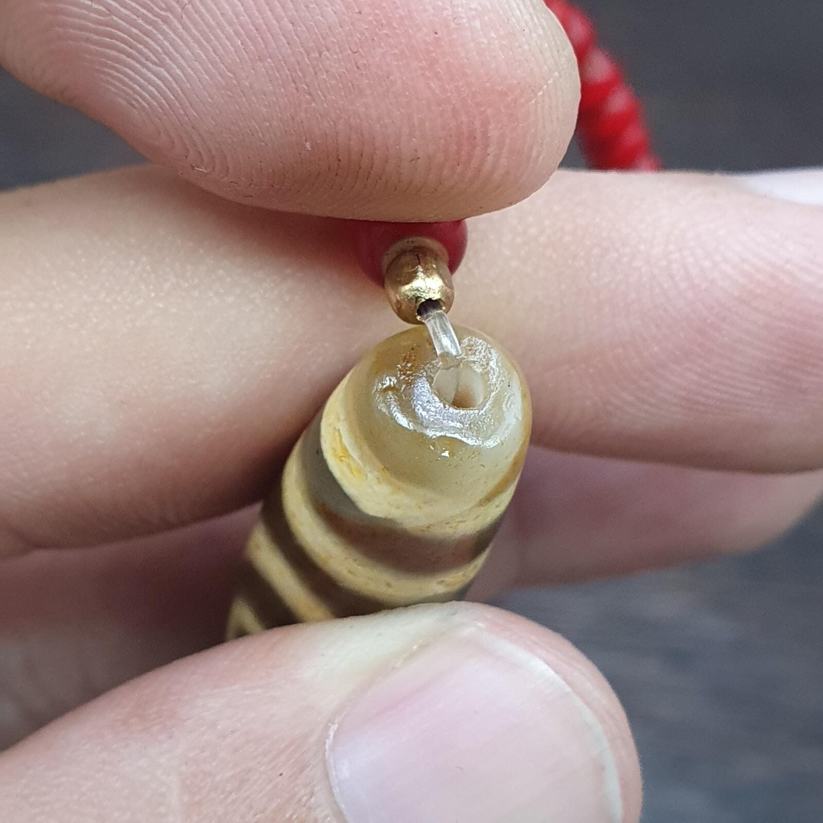 2 slide eyes old himalayan tibetan agate dzi bead unique pattern bracelet