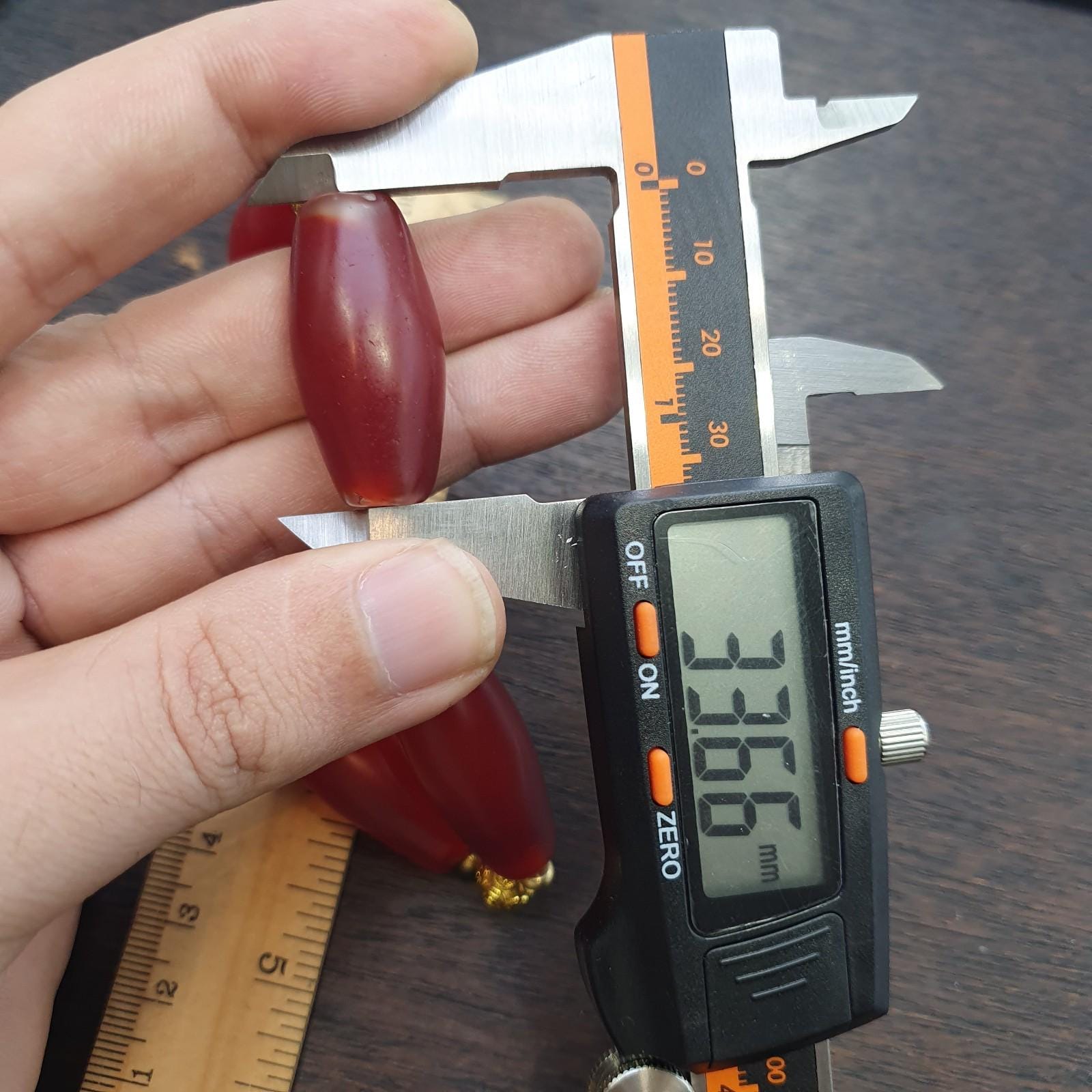 Vintage himalayan red agate bracelet – tibetan carnelian beads,