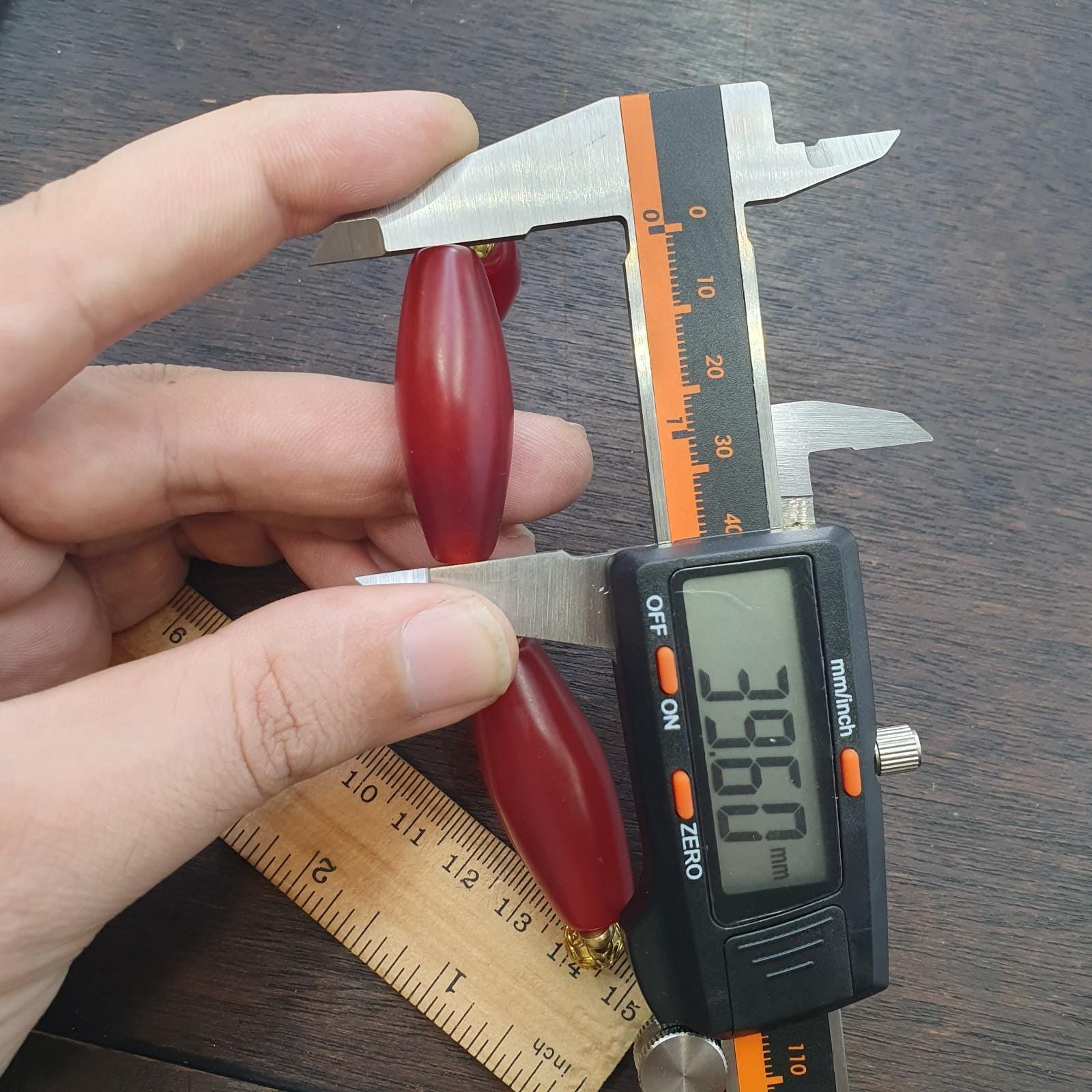Vintage himalayan red agate bracelet – tibetan carnelian beads,