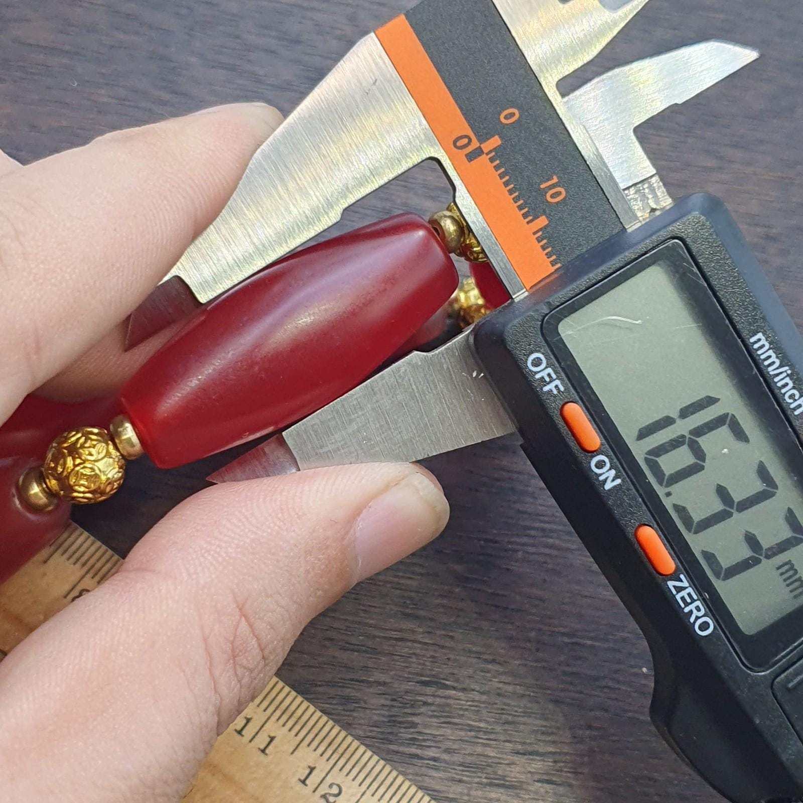 Vintage himalayan red agate bracelet – tibetan carnelian beads,