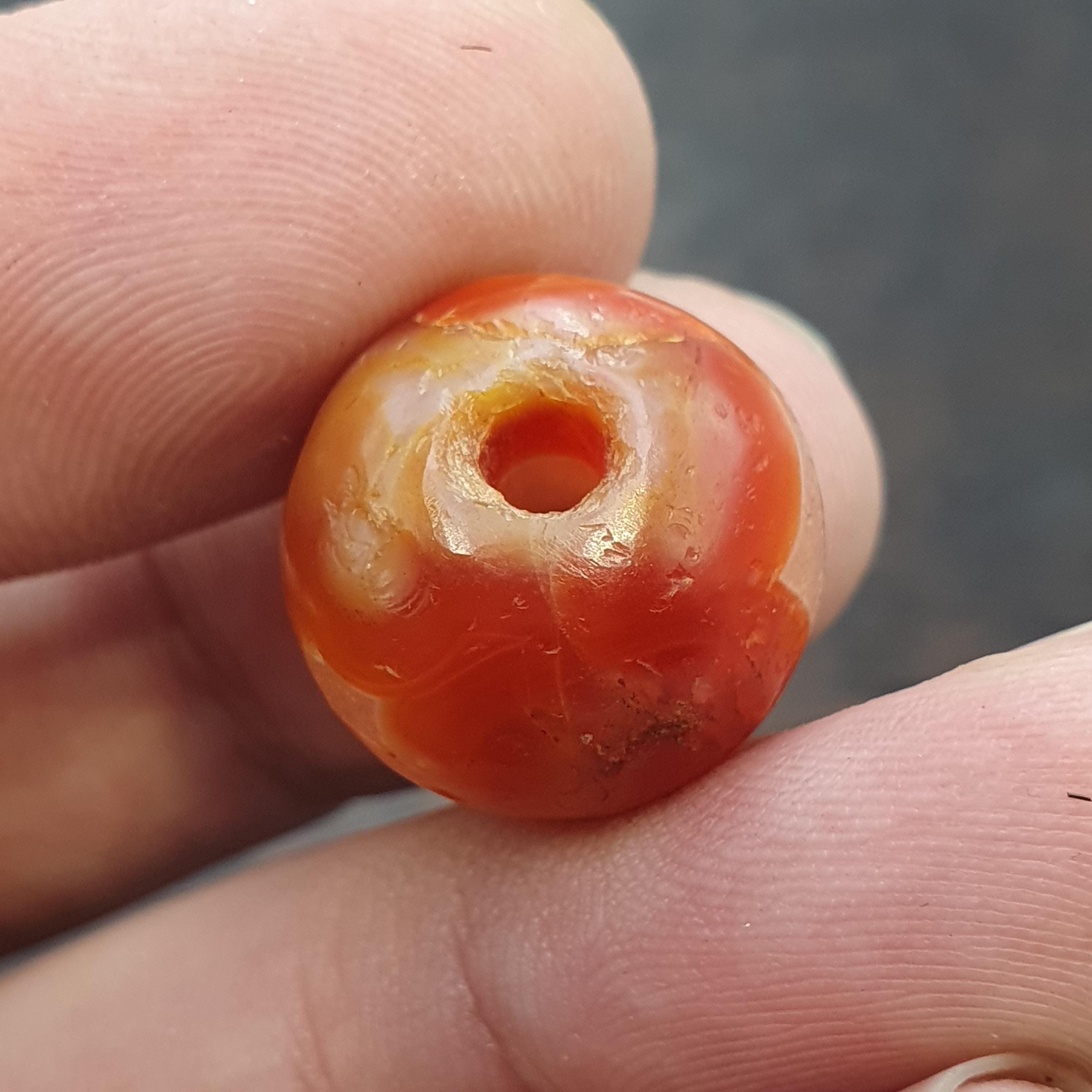 Ancient old crystalized agate antique himalayan indo tibetan eye suleimany bead