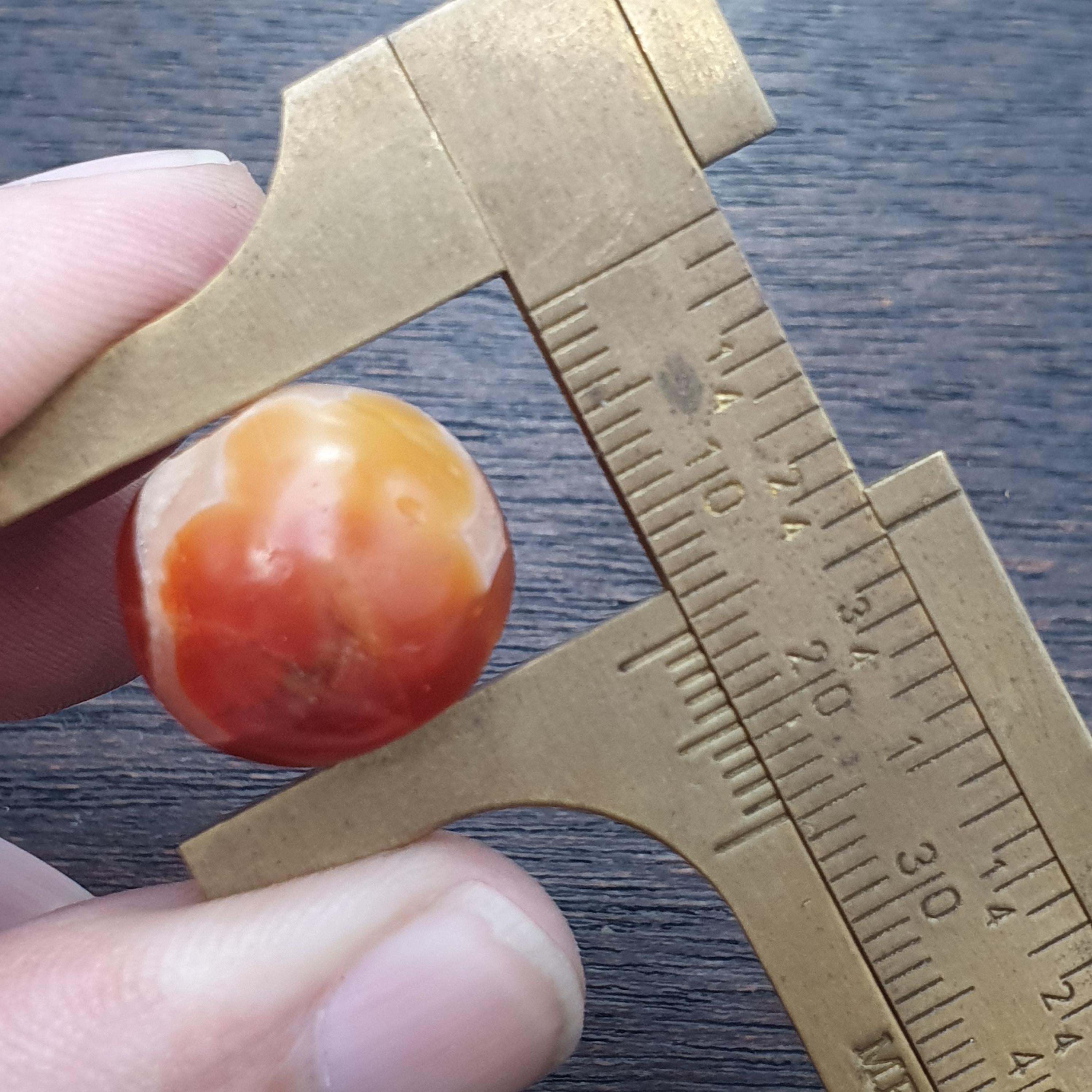 Ancient old crystalized agate antique himalayan indo tibetan eye suleimany bead