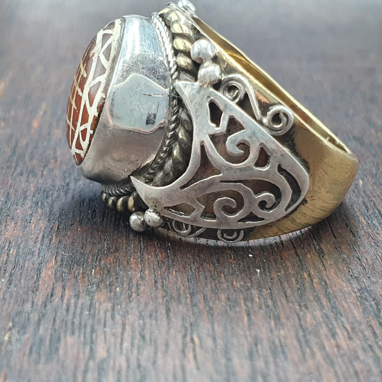 Antique tibetan etched agate carnelian stone silver inlay gold plated brass ring