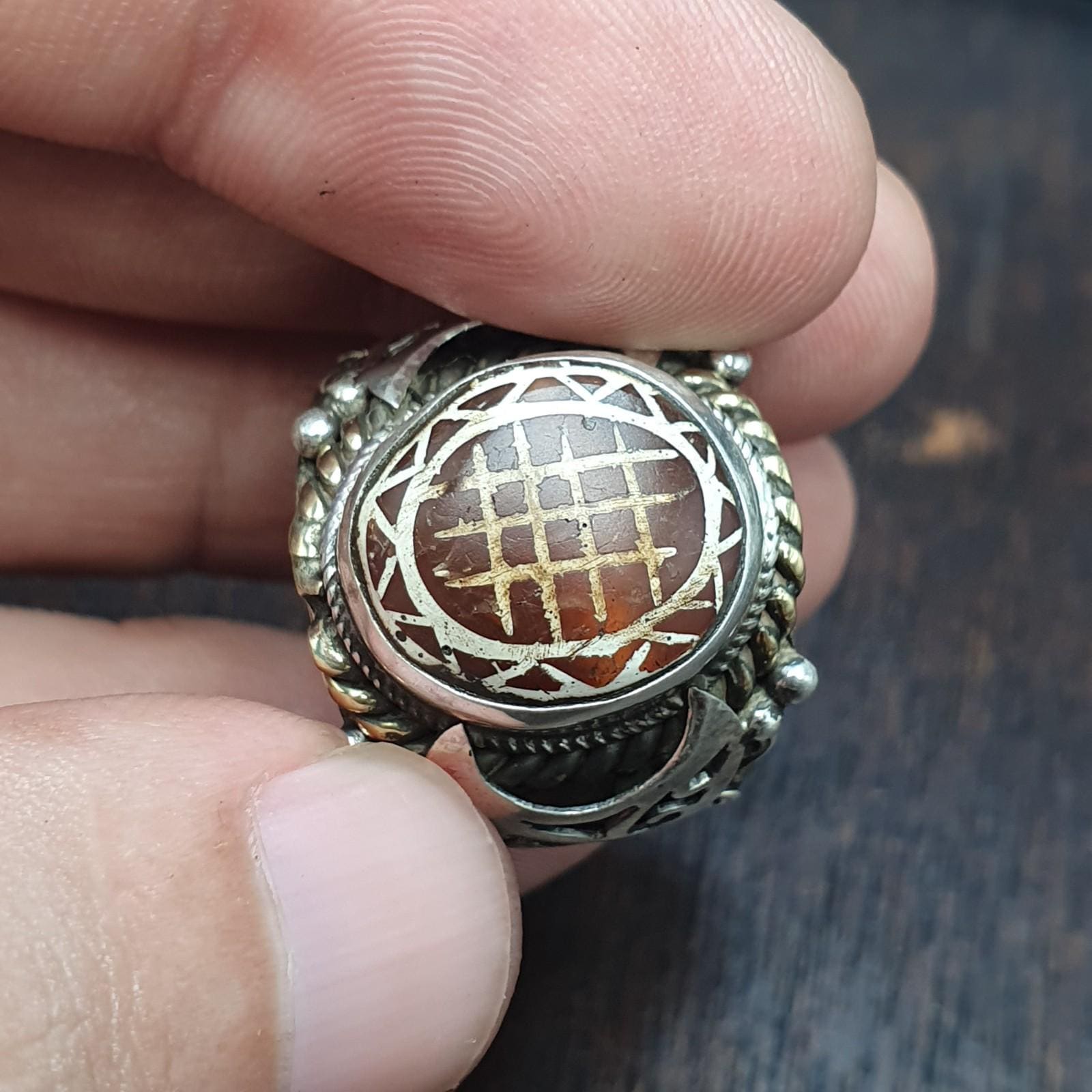 Antique tibetan etched agate carnelian stone silver inlay gold plated brass ring