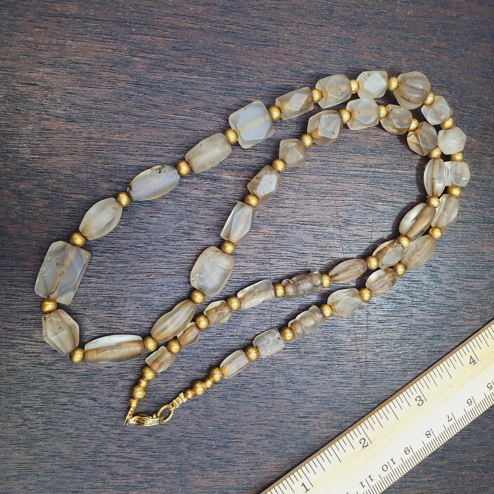 Old himalayan quartz prayer beads necklace healing crystal for meditation