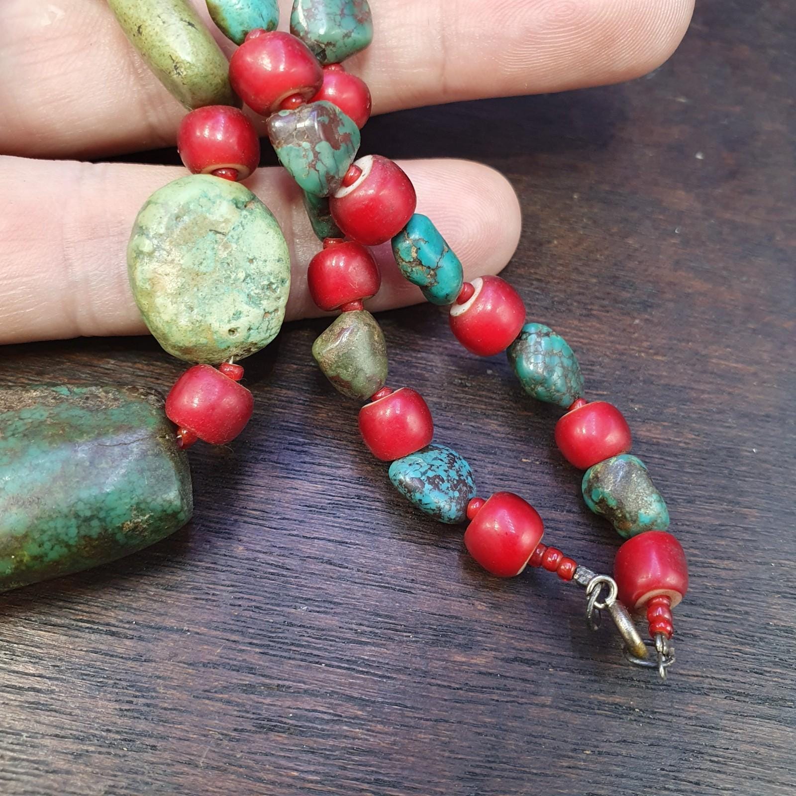 Antique turquoise and red whiteheart beads necklace #j5