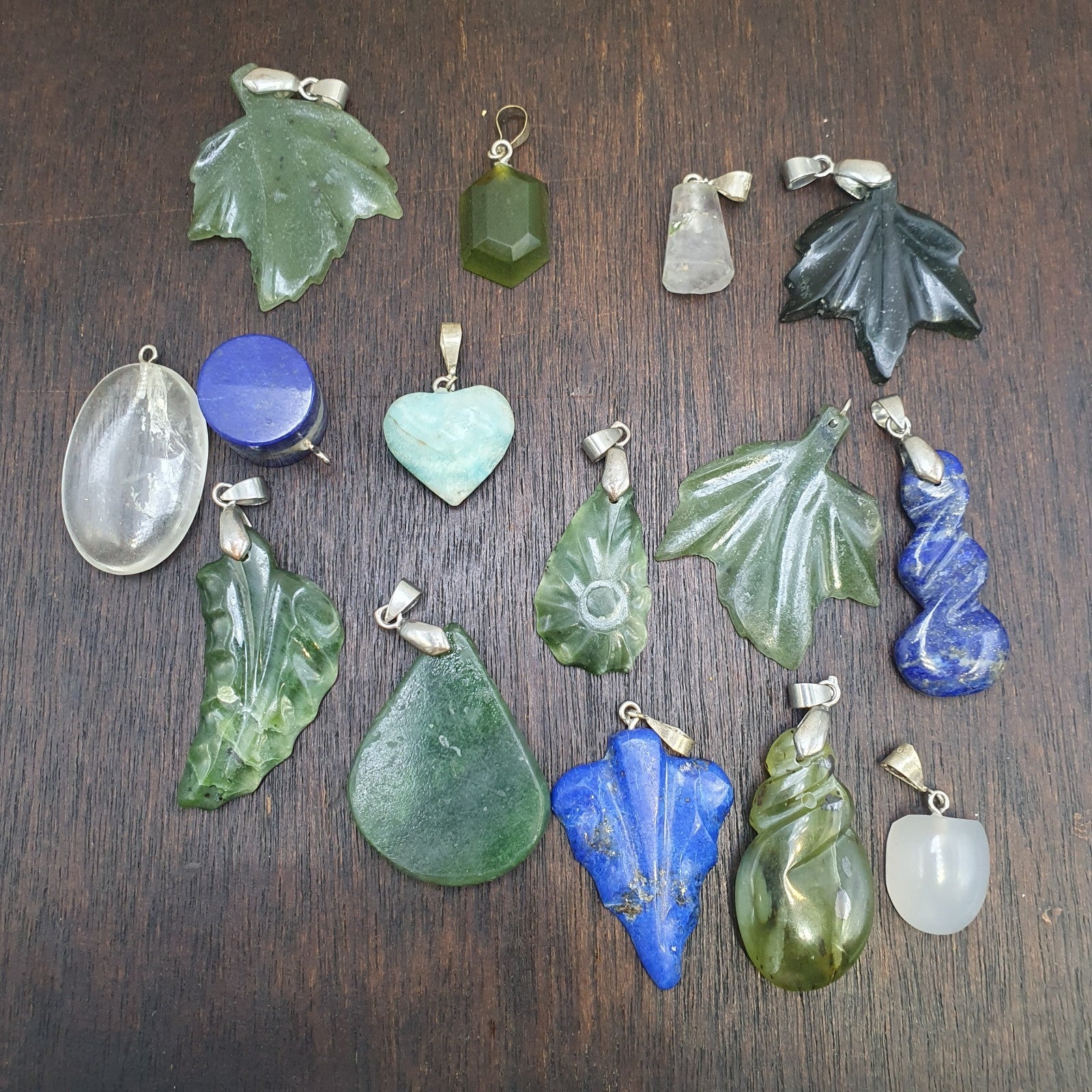Lot 15 Pendants Lapis lazuli, Jade, jasper, Quartz hand carved Pendants necklace