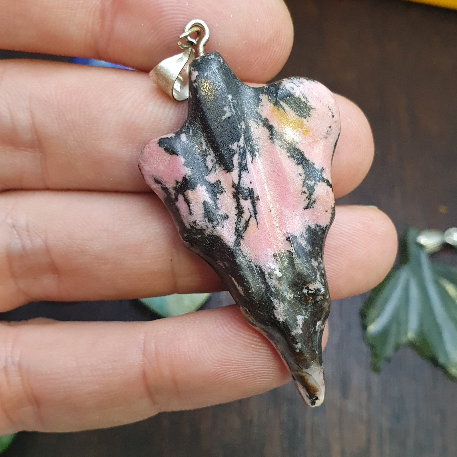 Lot 8 Pendants Lapis lazuli, Jade, jasper, hand carved Pendants necklace