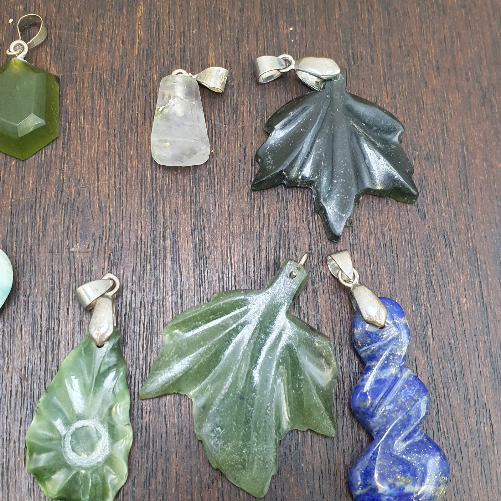 Lot 15 Pendants Lapis lazuli, Jade, jasper, Quartz hand carved Pendants necklace