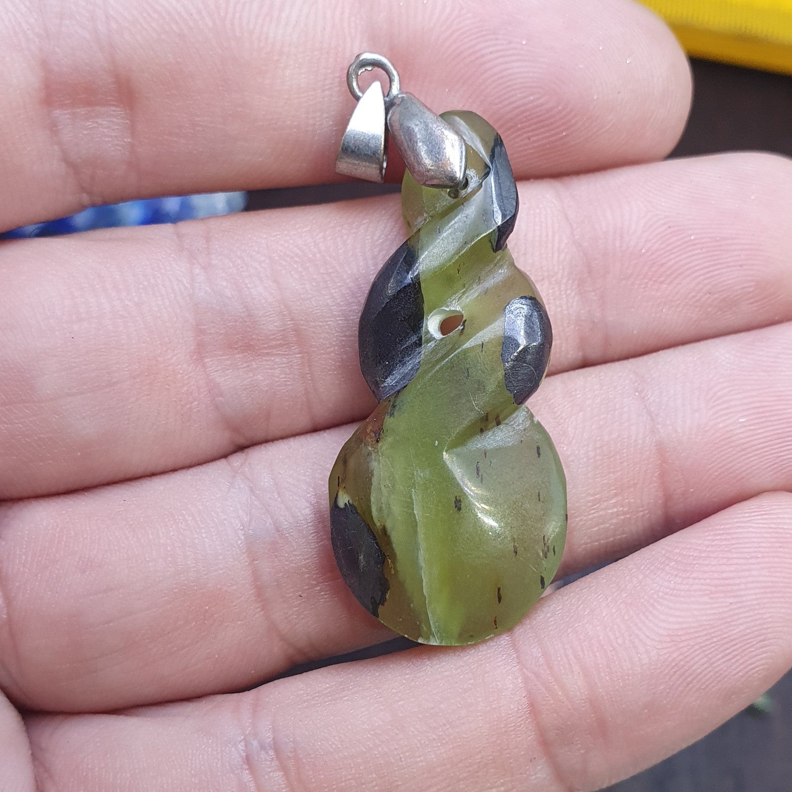 Lot 8 Pendants Lapis lazuli, Jade, jasper, hand carved Pendants necklace