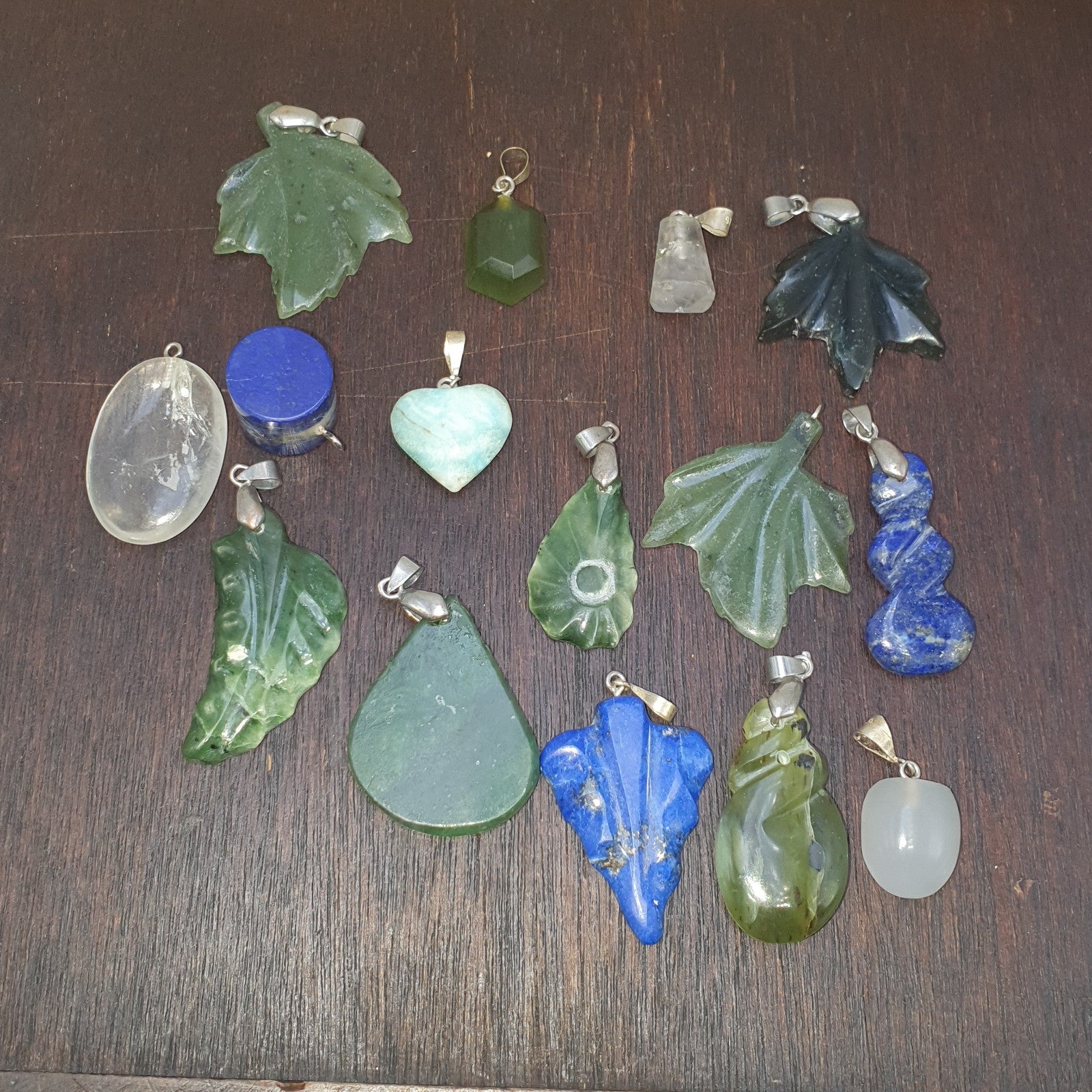 Lot 15 Pendants Lapis lazuli, Jade, jasper, Quartz hand carved Pendants necklace