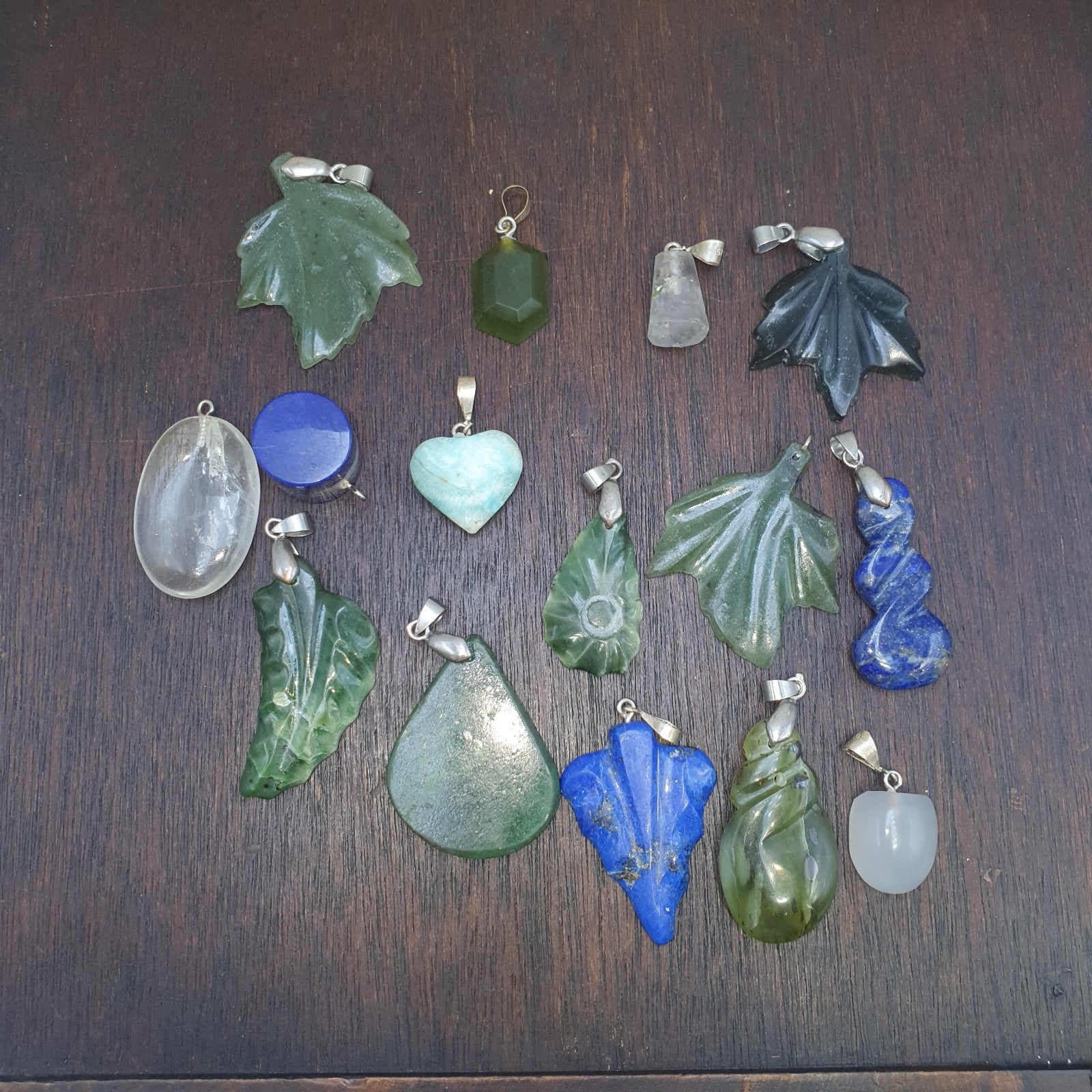Lot 15 Pendants Lapis lazuli, Jade, jasper, Quartz hand carved Pendants necklace