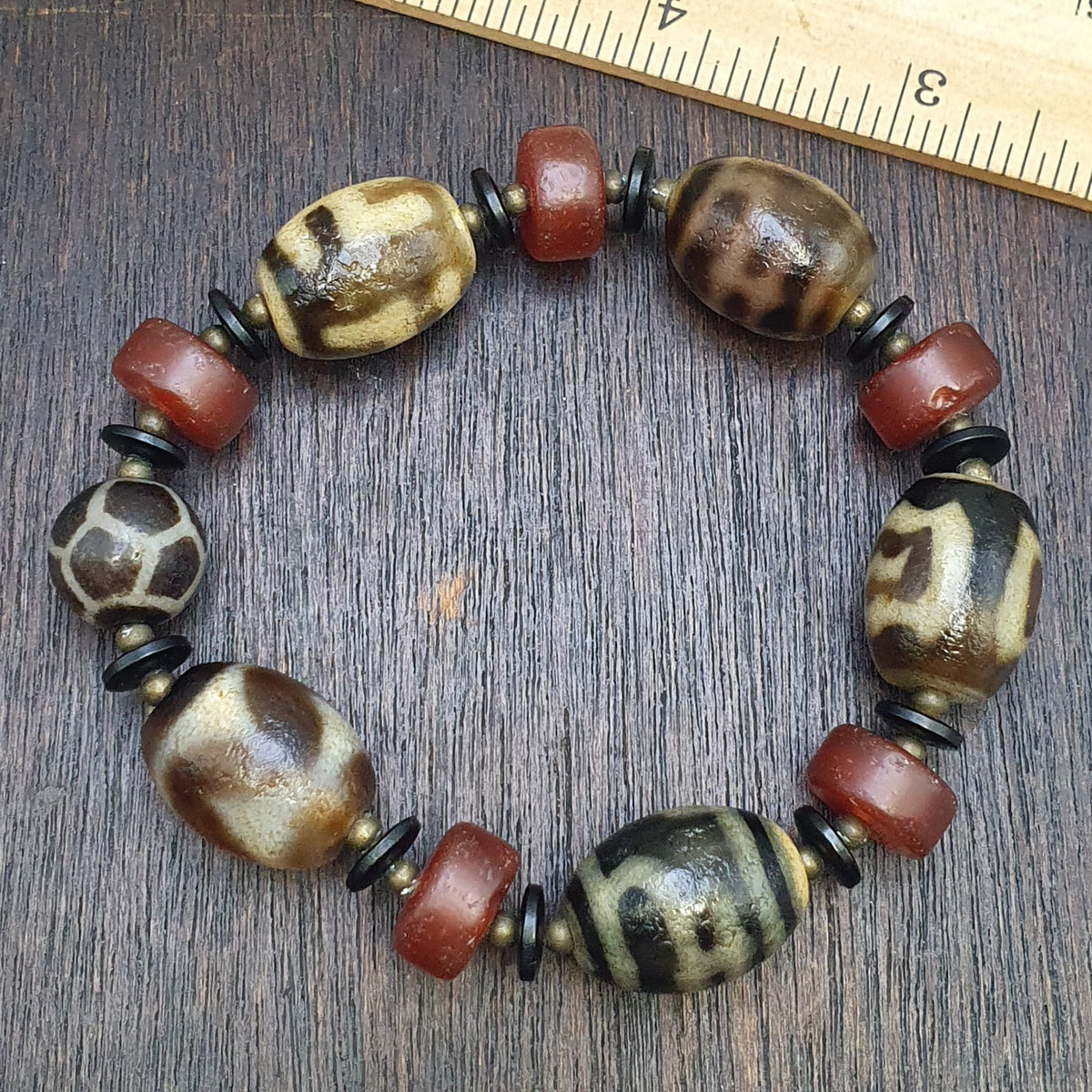 Tibetan dzi beads & Carnelian Beads old amulet Agate Vintage Tibet Bracelet