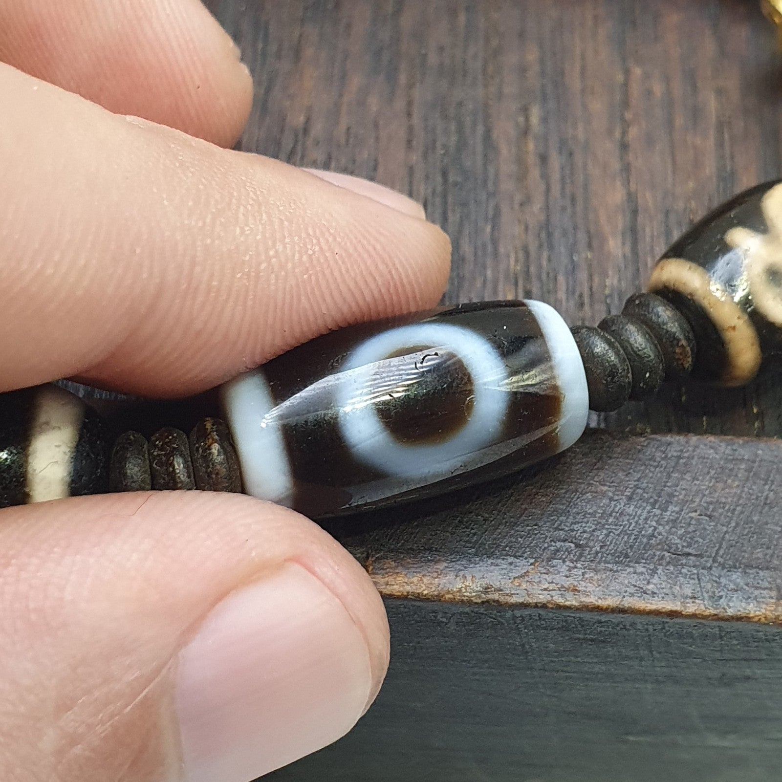 Tibetan Old Agate Dzi Beads Protective  Bracelets Amulet Pendant