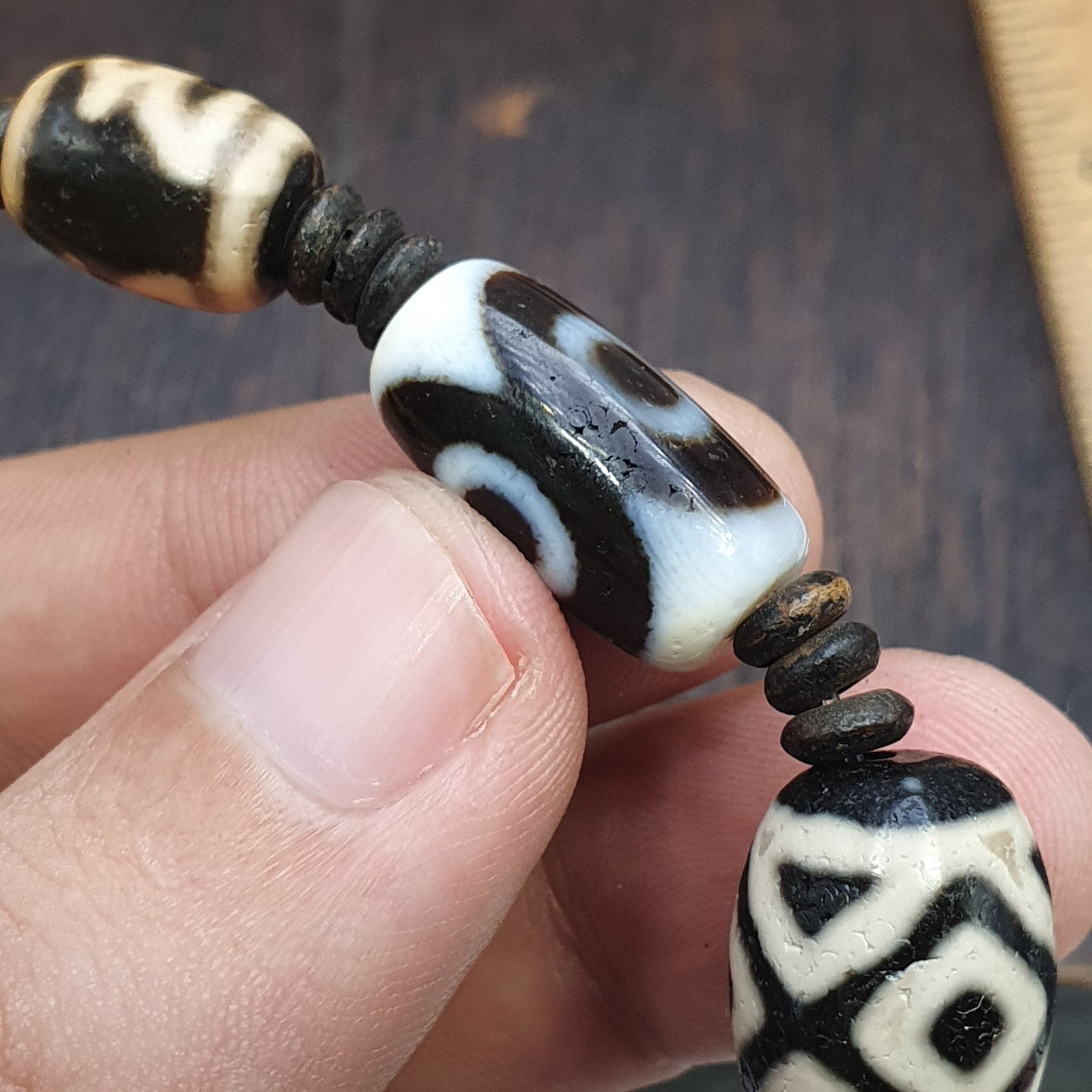Tibetan Old Agate Dzi Beads Protective  Bracelets Amulet Pendant