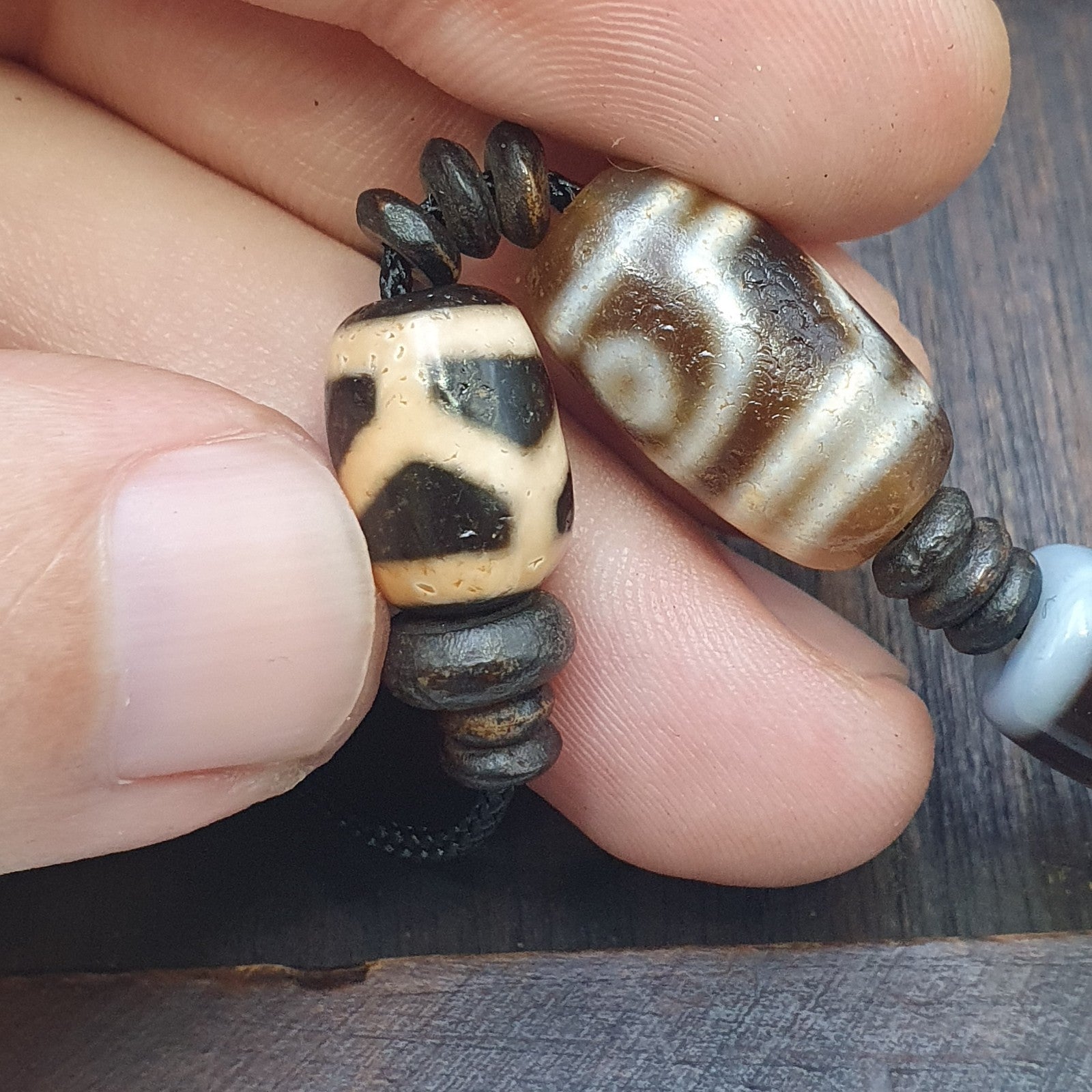 Lot 7 Unique Patterns Tibetan Old  Agate Dzi Eye Beads Protective Amulet Pendant