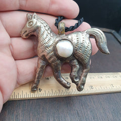 Wonderful Pearl on Horse pendent Carved Rare Tibetan Pendant necklace