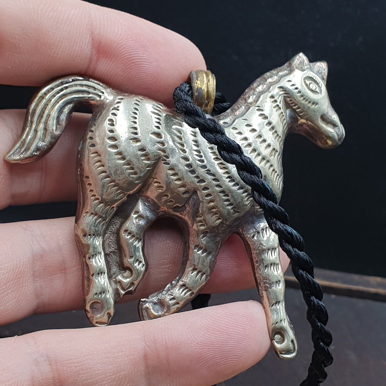 Wonderful Pearl on Horse pendent Carved Rare Tibetan Pendant necklace