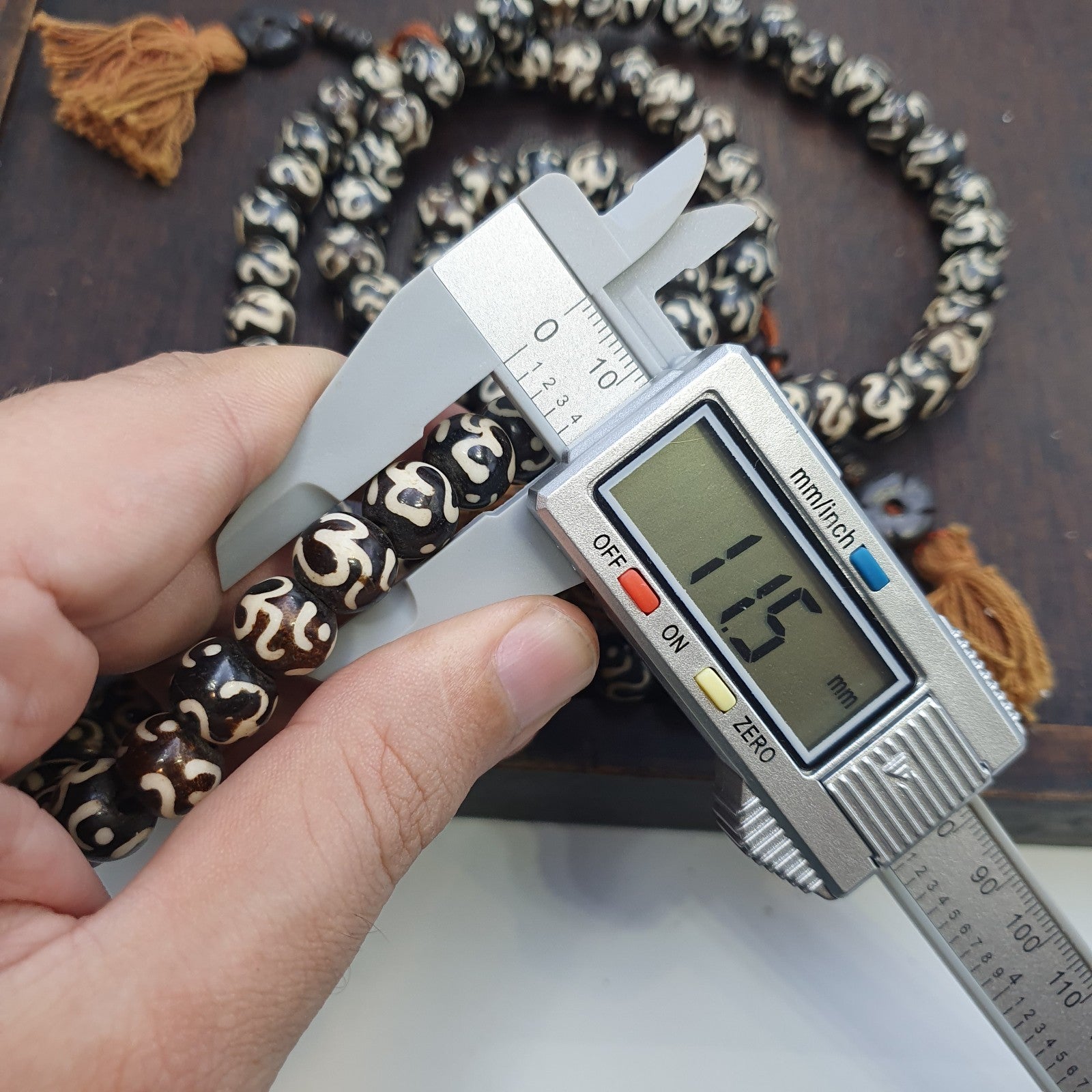 Vintage Himalayan Inscripted Spells on Yak Bone 108 BEADS ROSARY Mala TB-B34