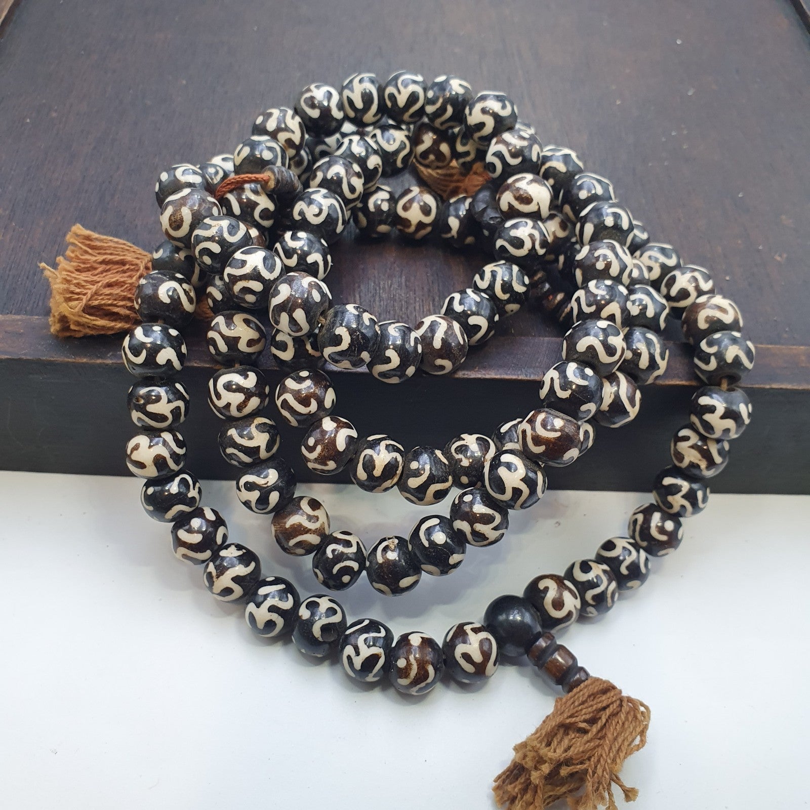 Vintage Himalayan Inscripted Spells on Yak Bone 108 BEADS ROSARY Mala TB-B34