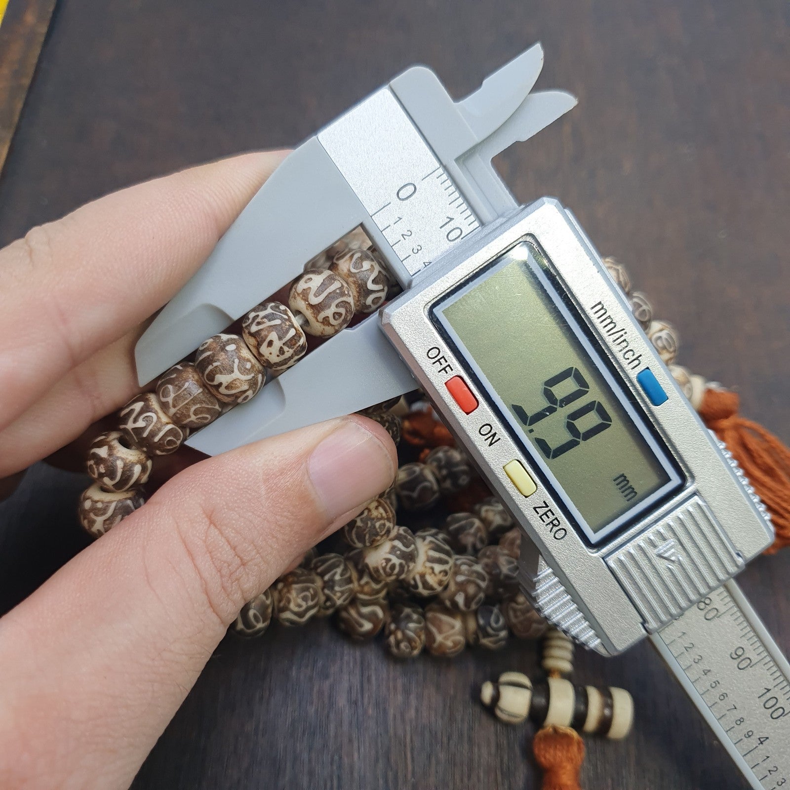 Vintage Himalayan Inscripted Spells on Yak Bone 108 BEADS ROSARY Mala TB-B33