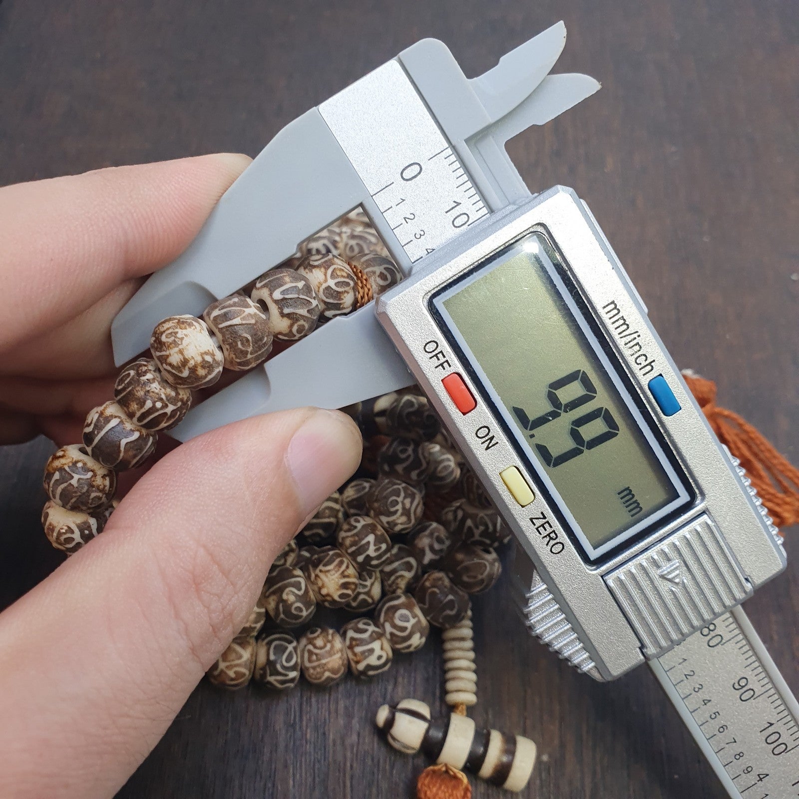 Vintage Himalayan Inscripted Spells on Yak Bone 108 BEADS ROSARY Mala TB-B33