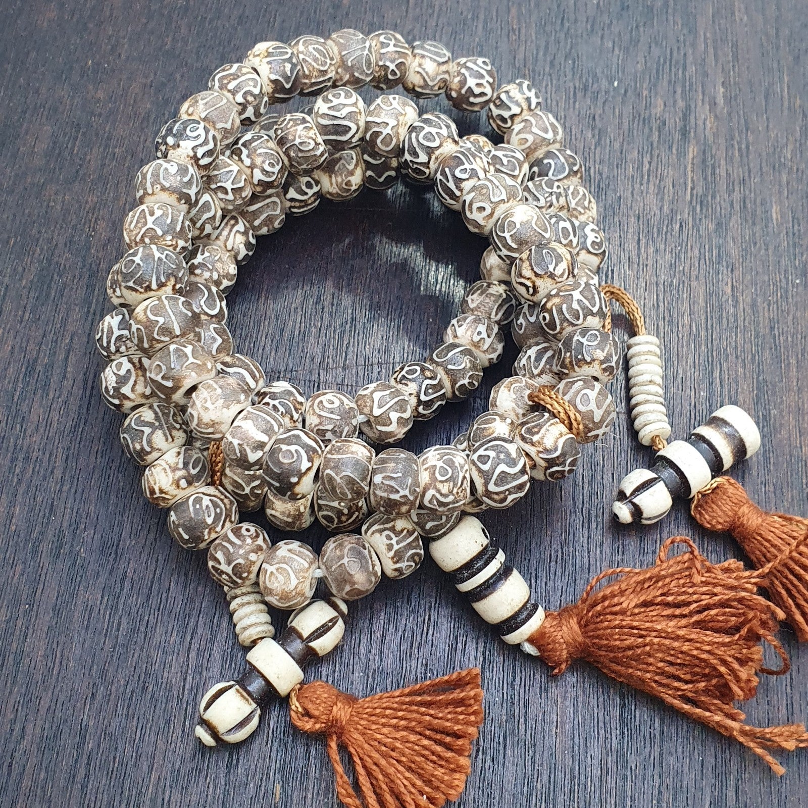 Vintage Himalayan Inscripted Spells on Yak Bone 108 BEADS ROSARY Mala TB-B33