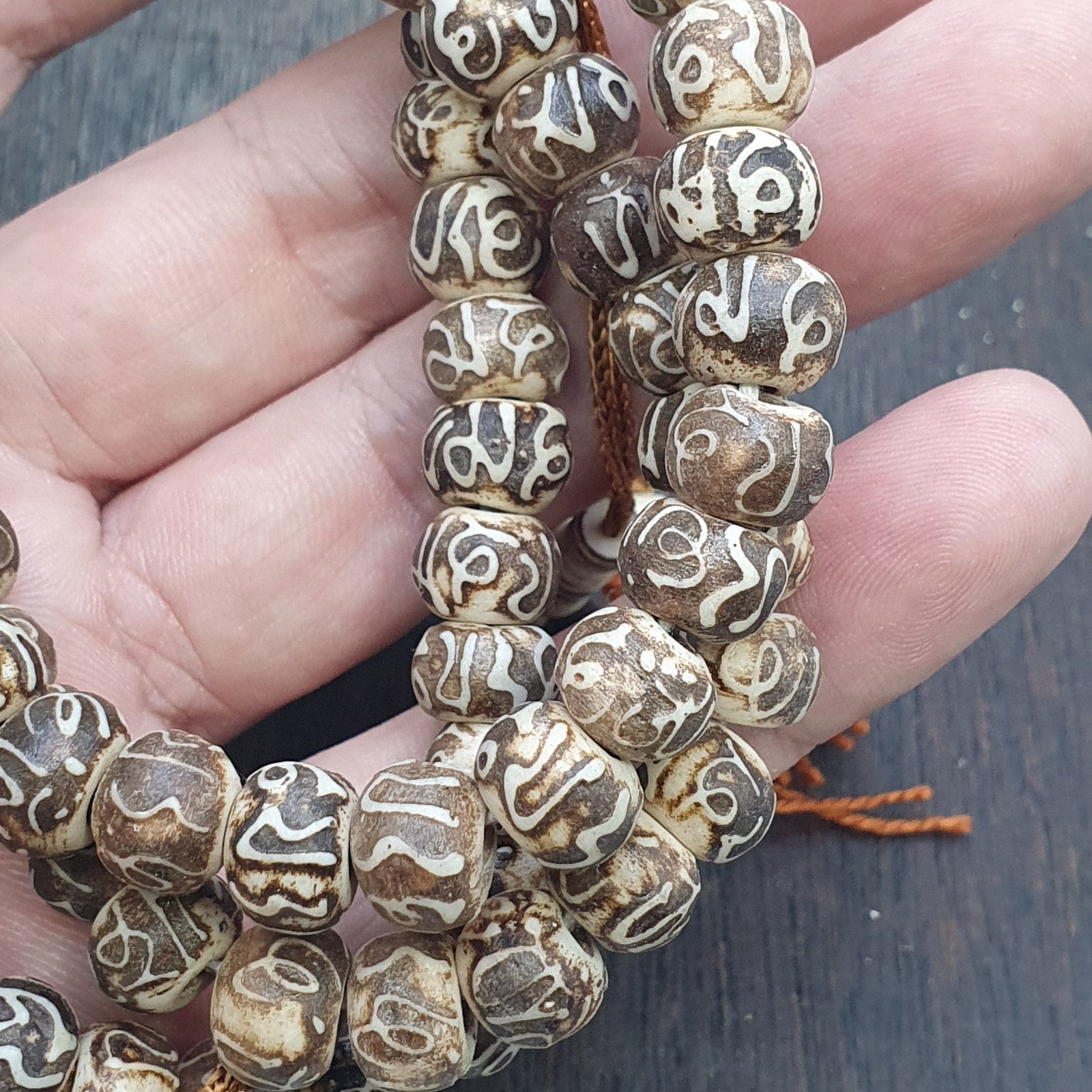 Vintage Himalayan Inscripted Spells on Yak Bone 108 BEADS ROSARY Mala TB-B33